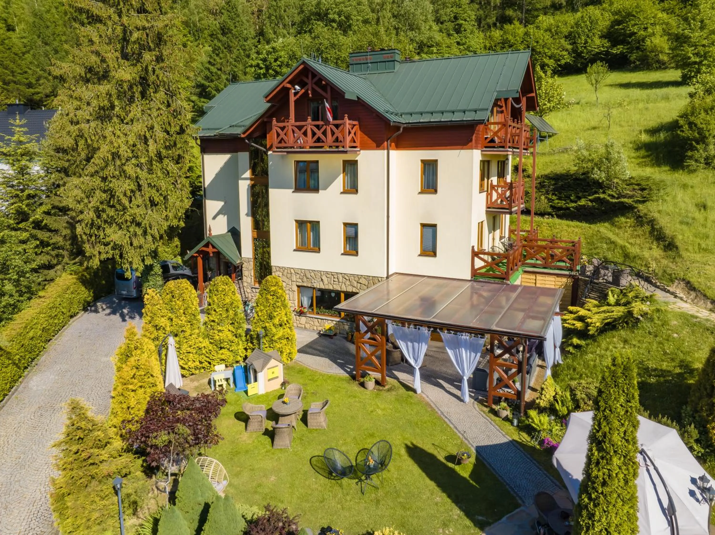 Property building in Willa Trela