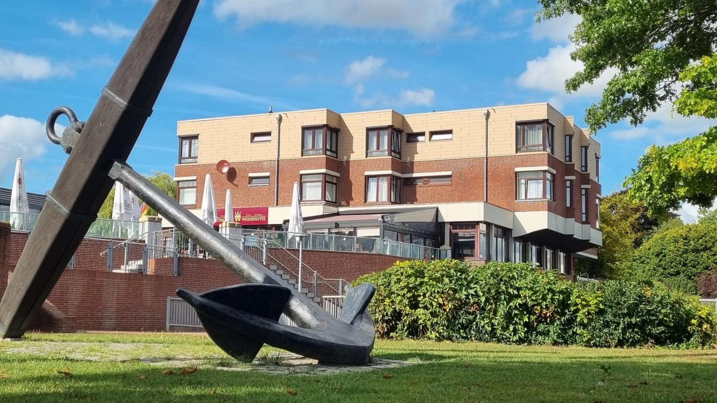 Property building in Wiechmanns Weserhotel