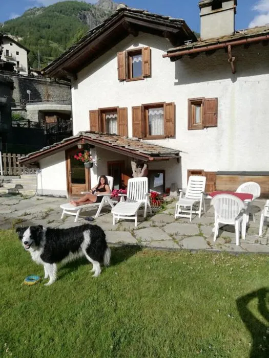 Property building in Residence Pavou