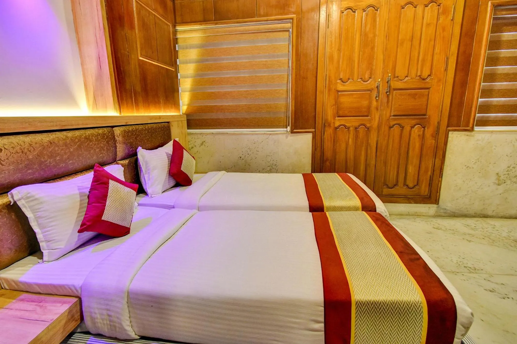 Bed in FabHotel Nestlay Rooms Airport - Nr Chennai International Airport