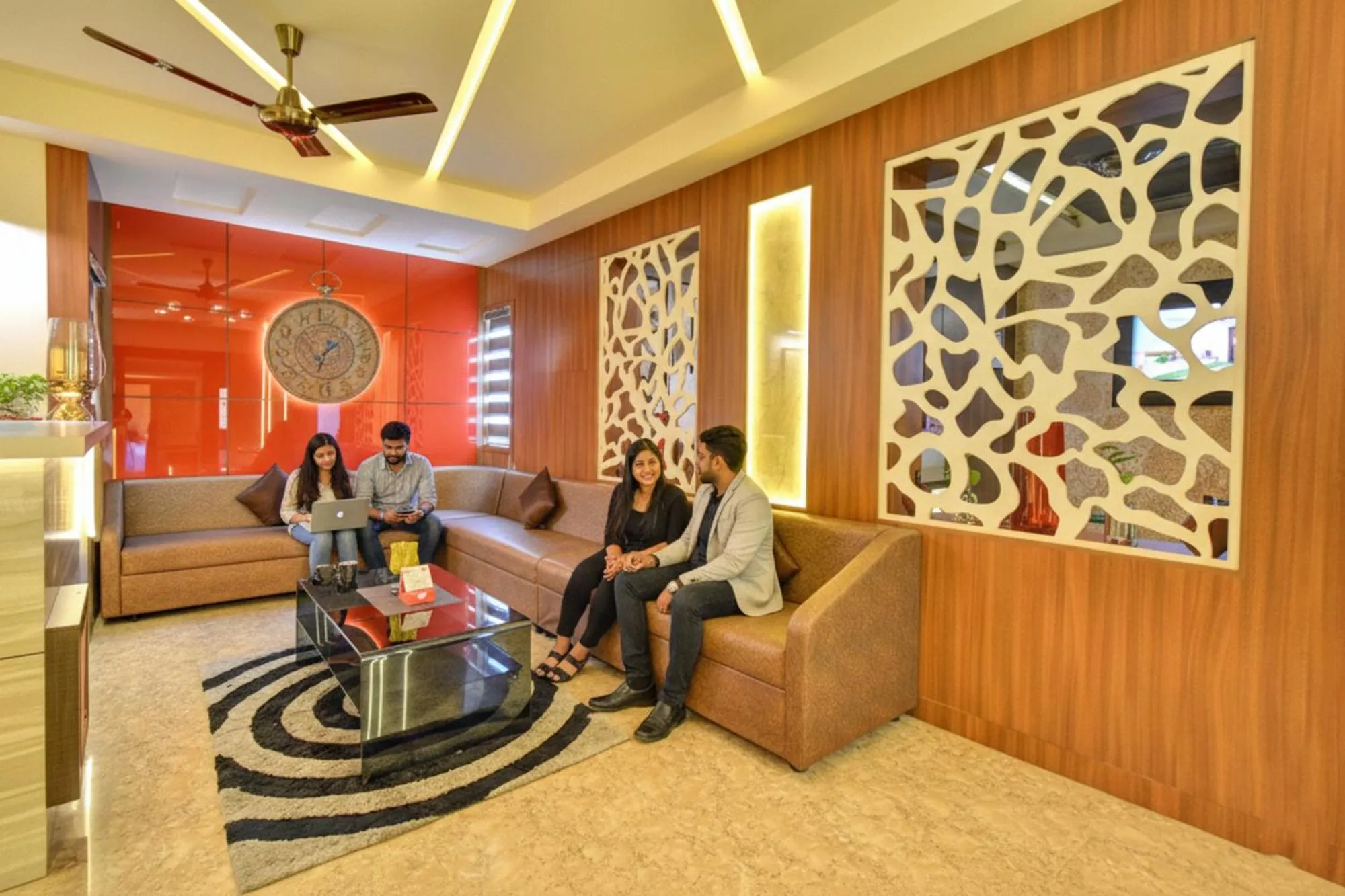 Seating area in FabHotel Nestlay Rooms Airport - Nr Chennai International Airport
