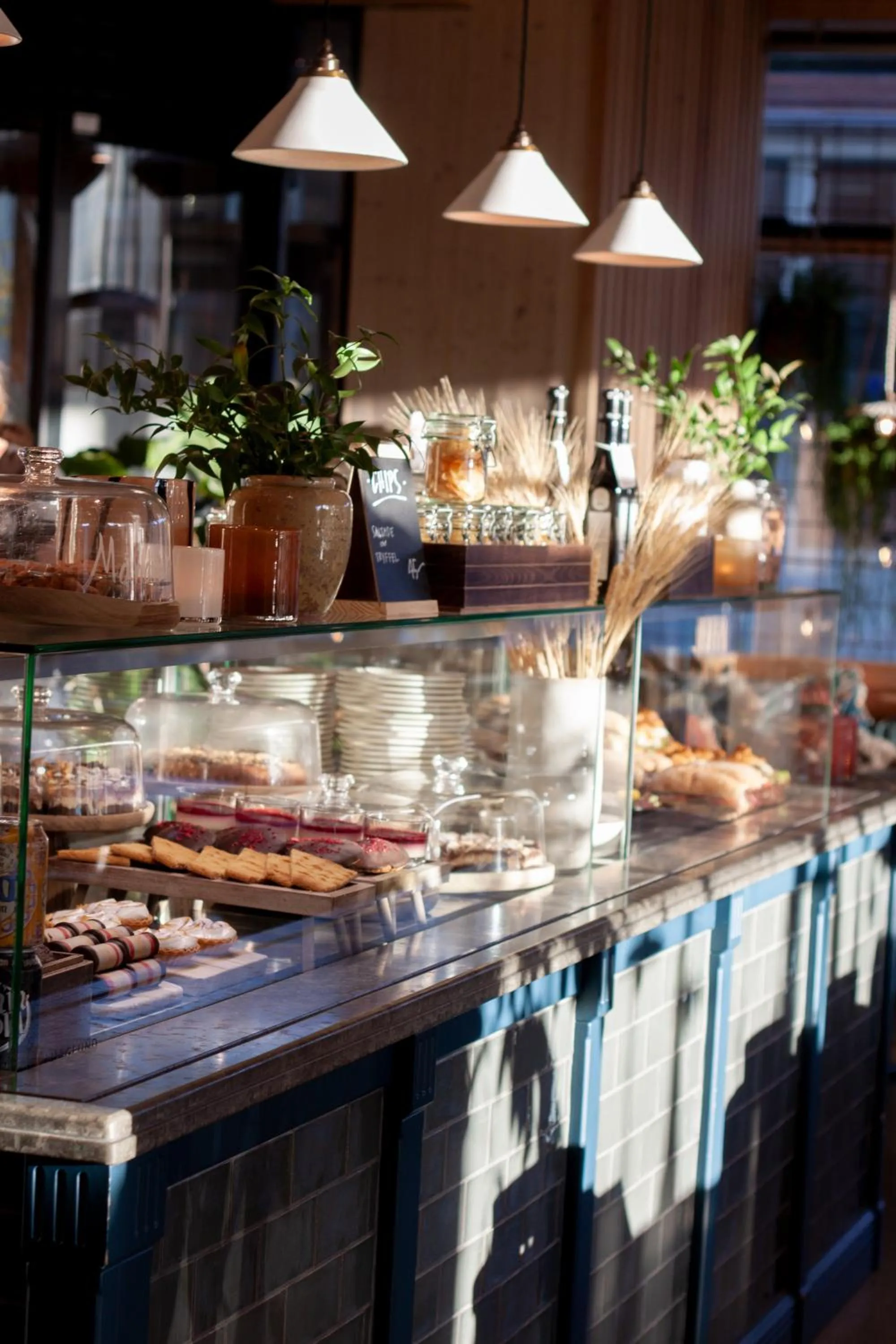 Restaurant/places to eat in The Wood Hotel by Elite