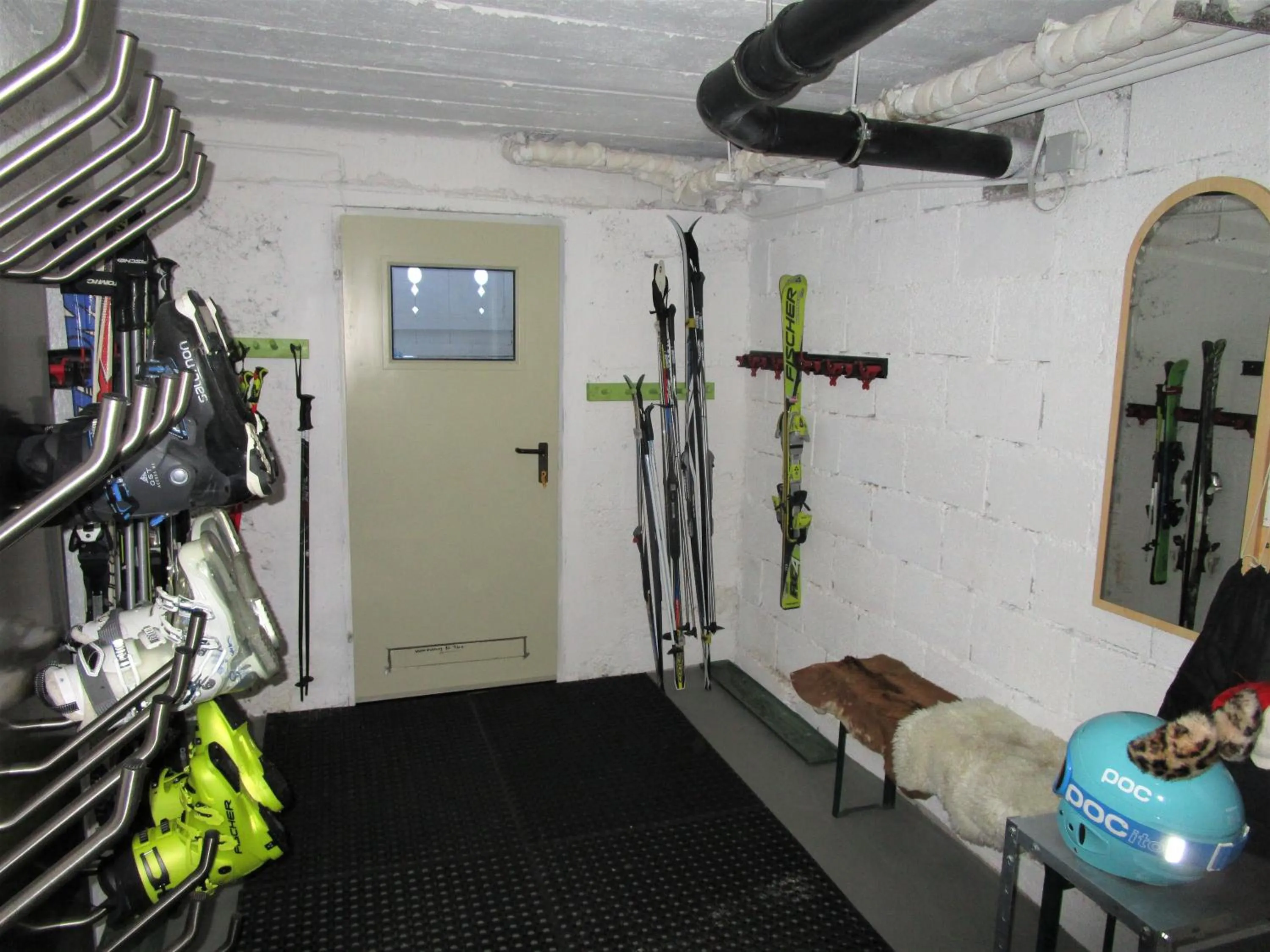 Skiing in Haus Elena