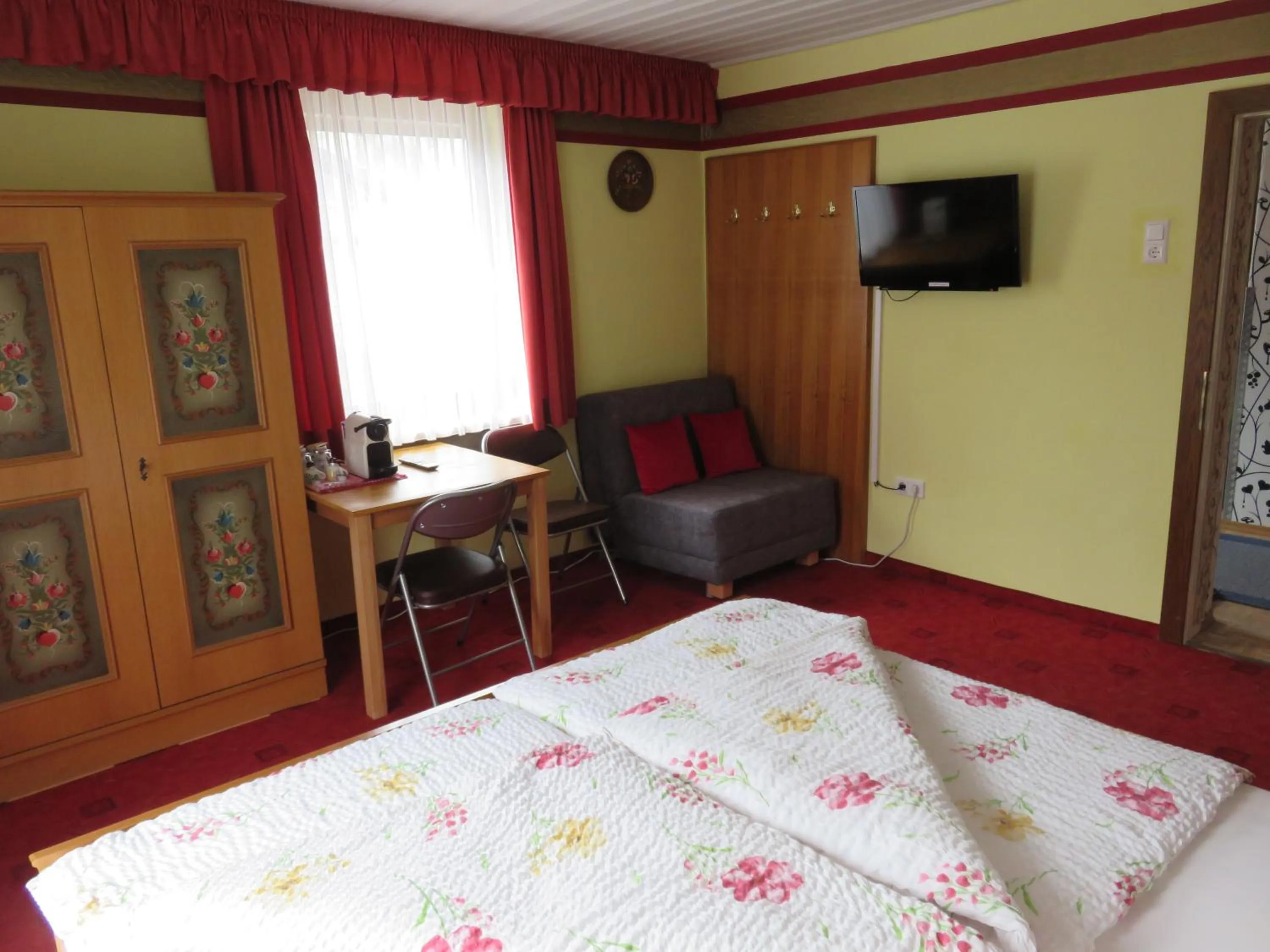 TV and multimedia, Bed in Haus Elena