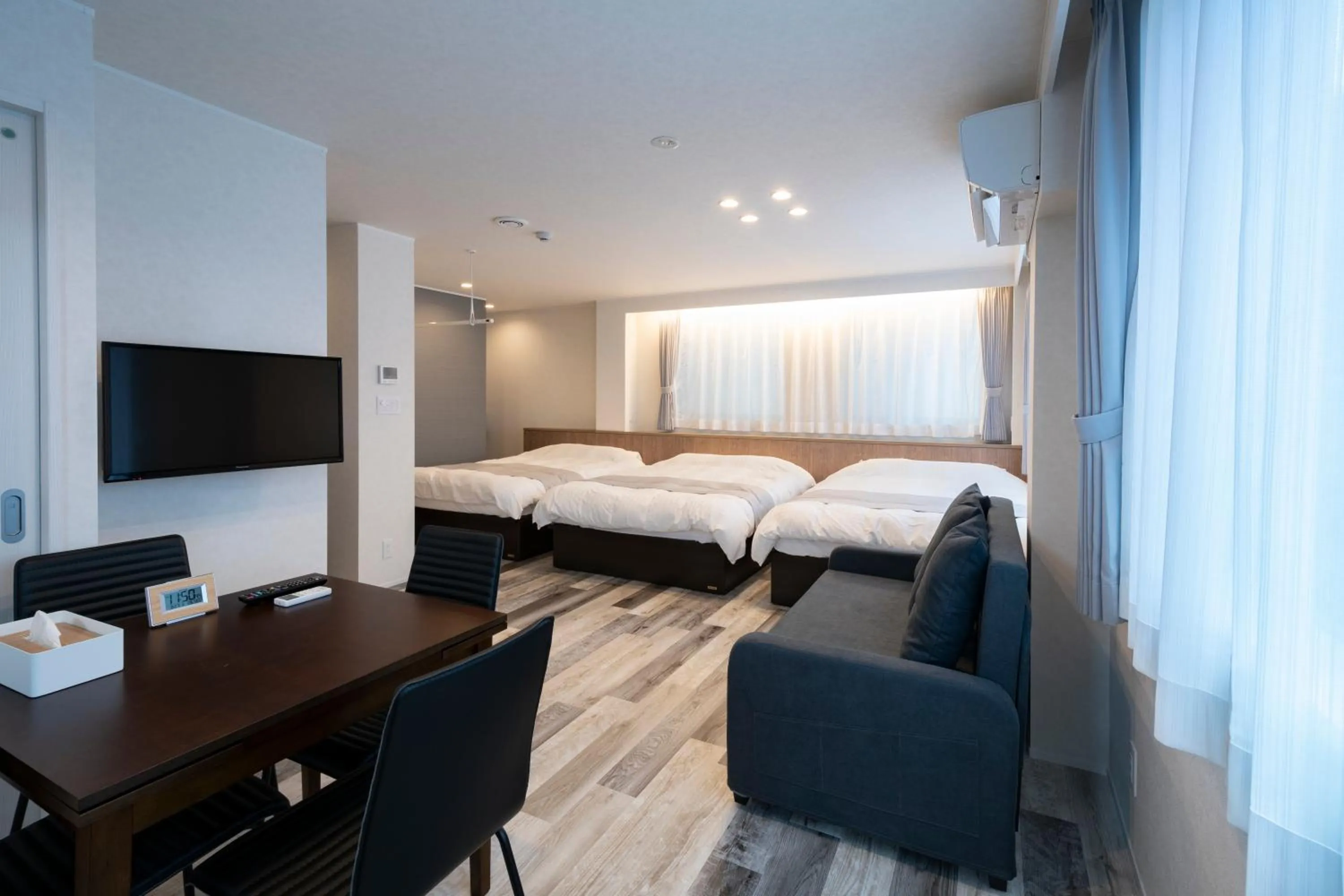 Bed in Serendipity Kinshicho - 2 mins to JR Station - Near Skytree & Foodie hub