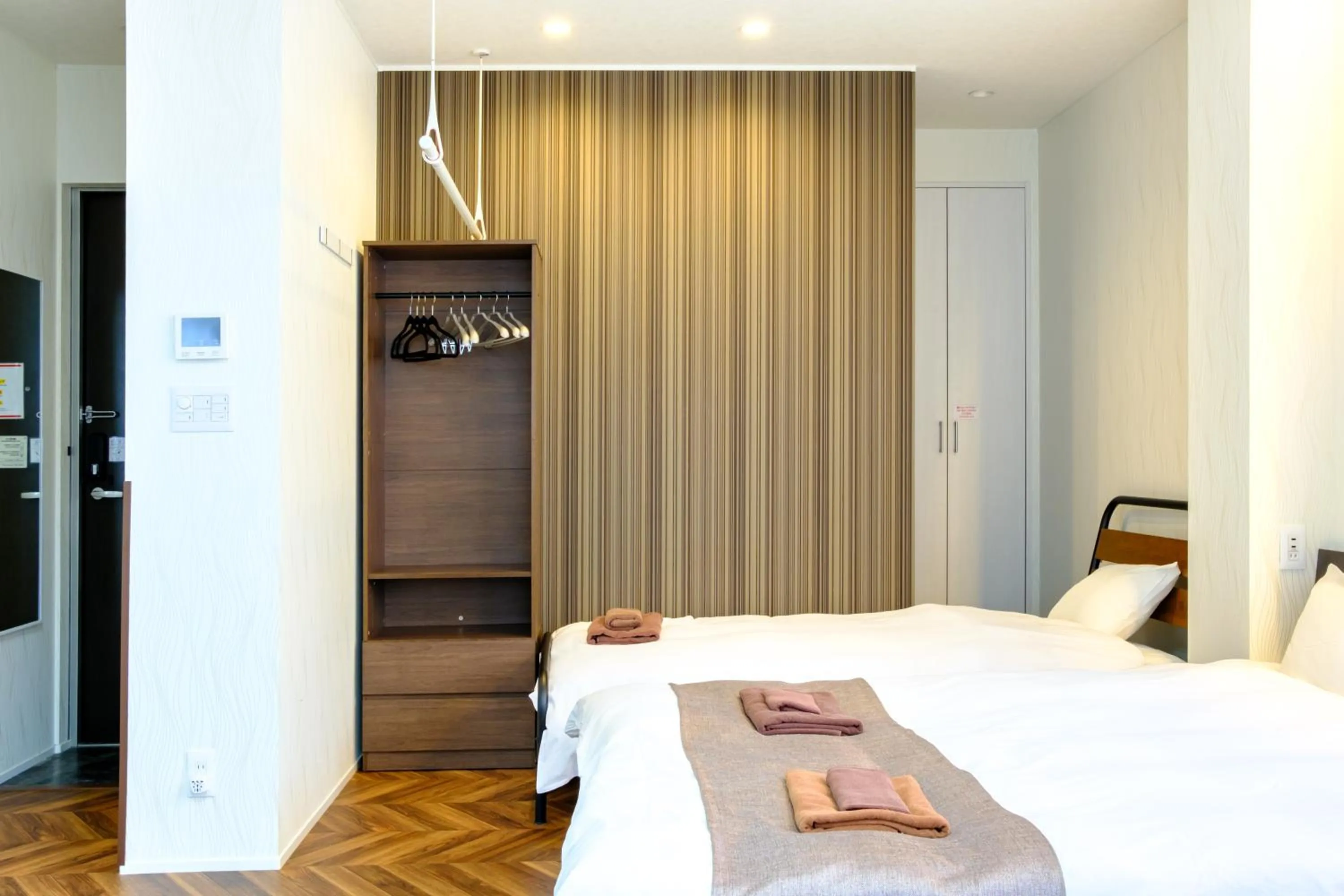 Bed in Serendipity Kinshicho - 2 mins to JR Station - Near Skytree & Foodie hub