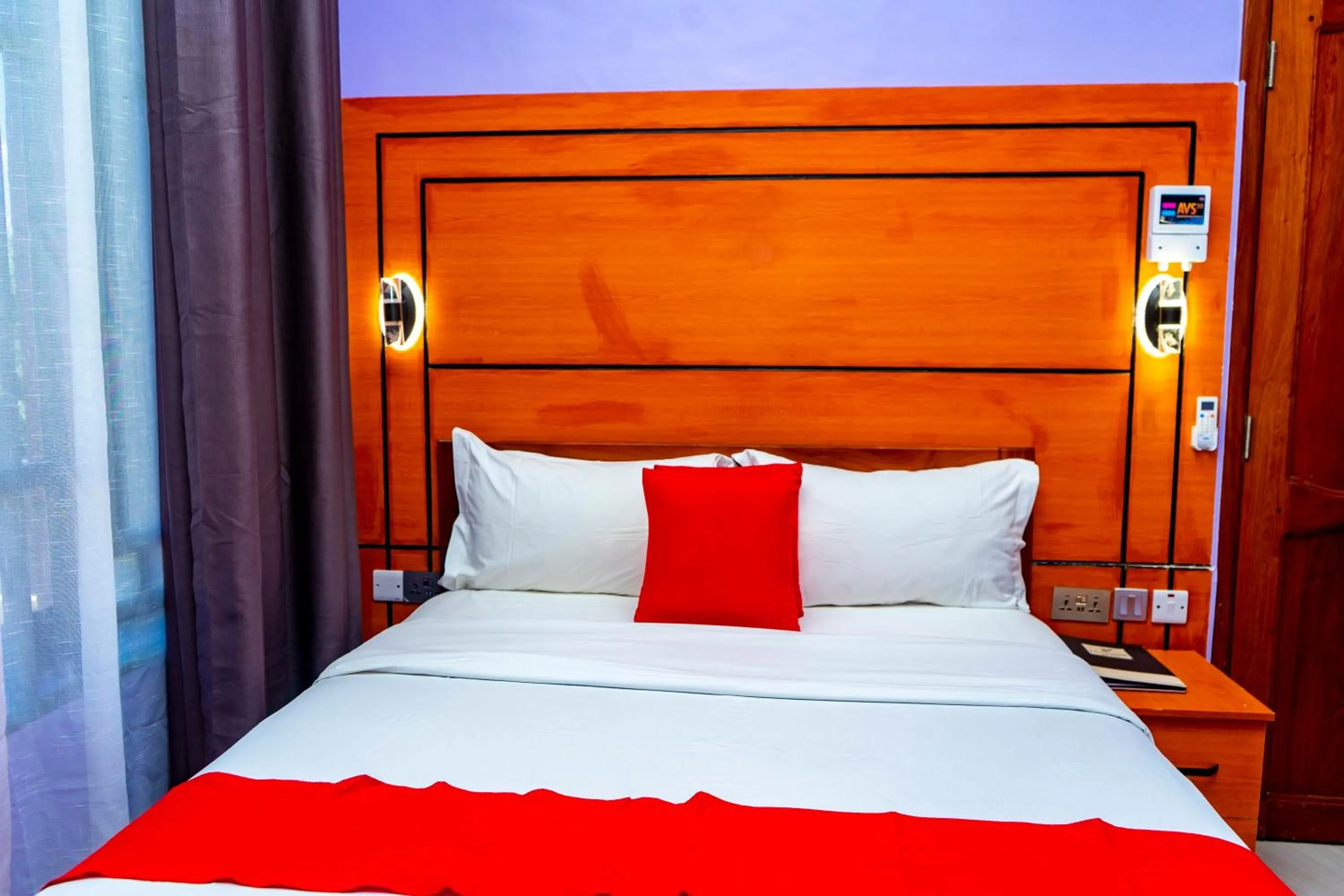 Bed in La Stanar Hotel