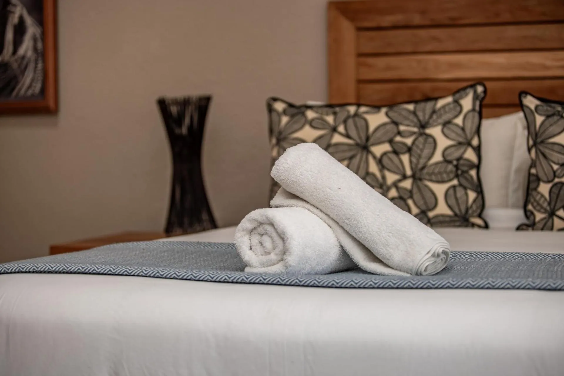 Bed in Bushbaby Valley Lodge