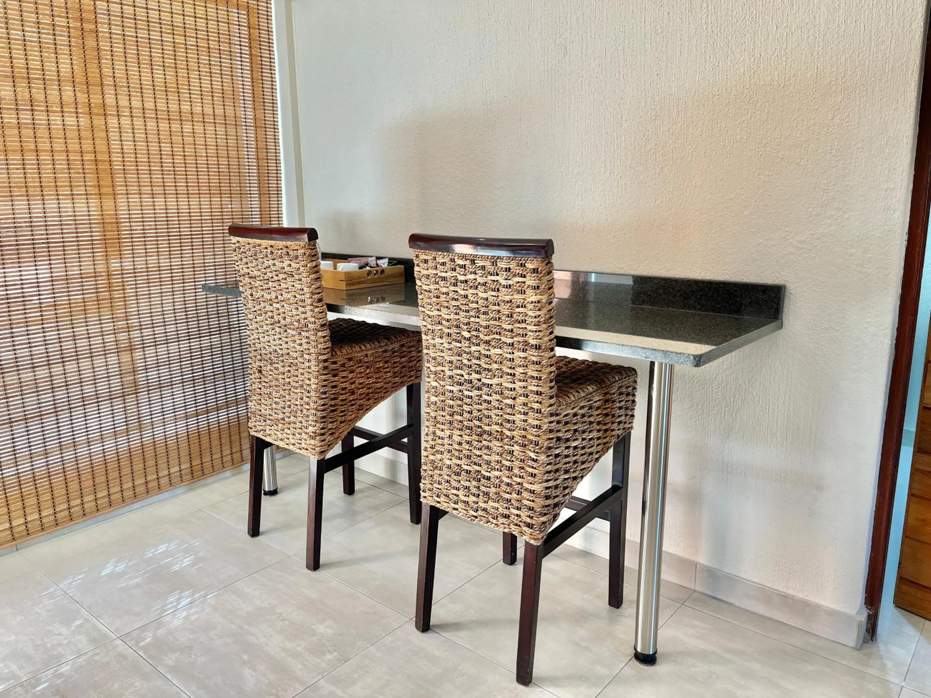 Bushbaby Valley Lodge