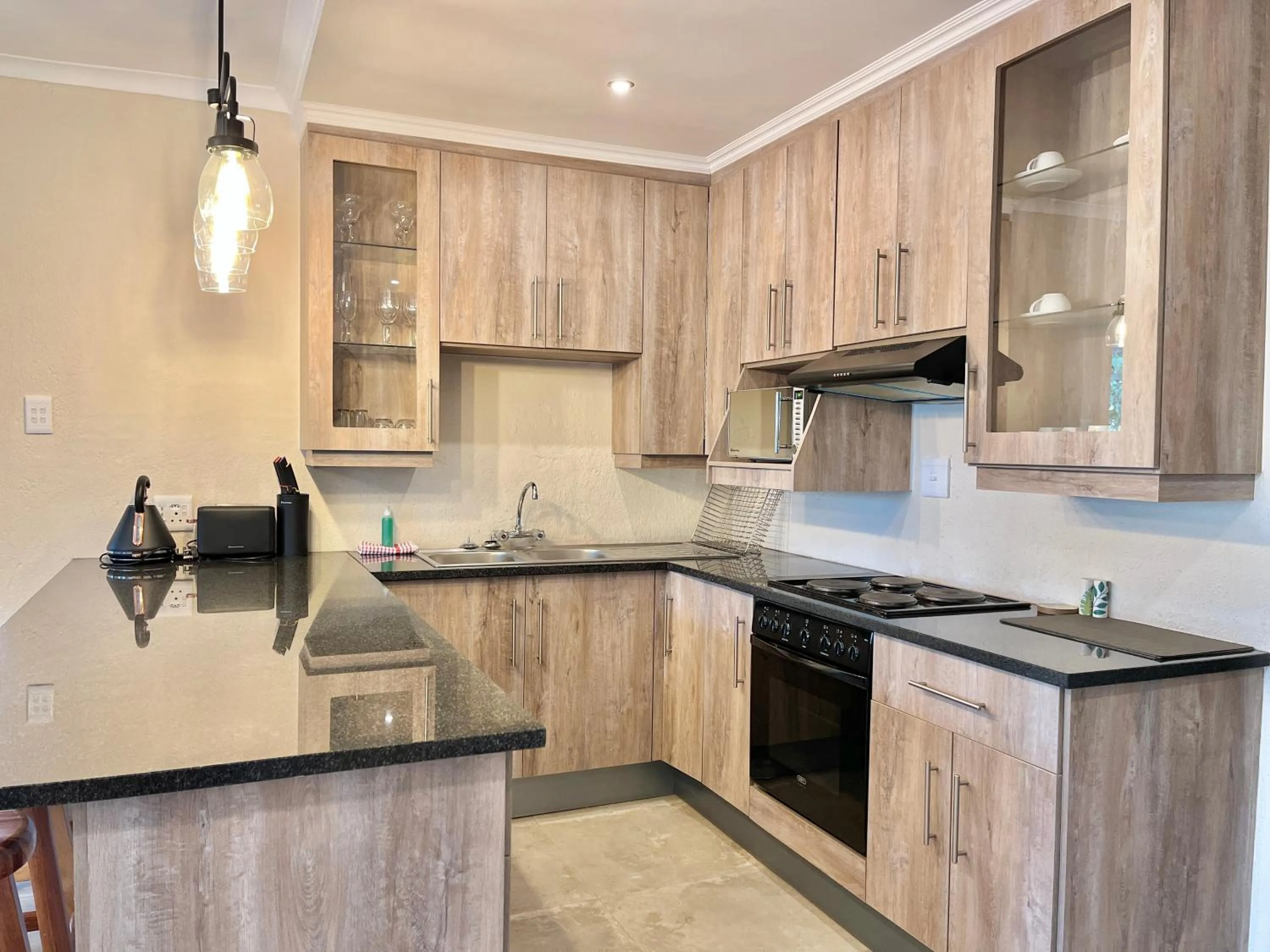 Bushbaby Valley Lodge