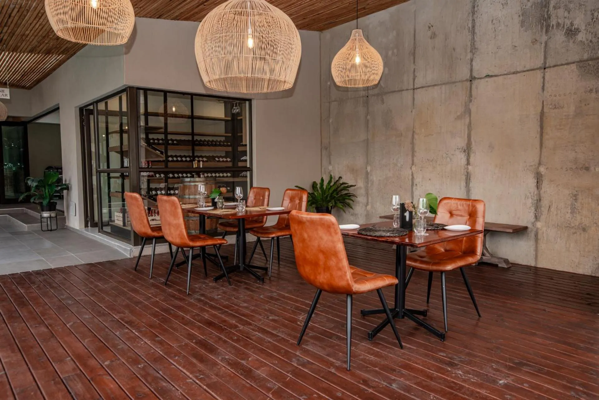 Bushbaby Valley Lodge