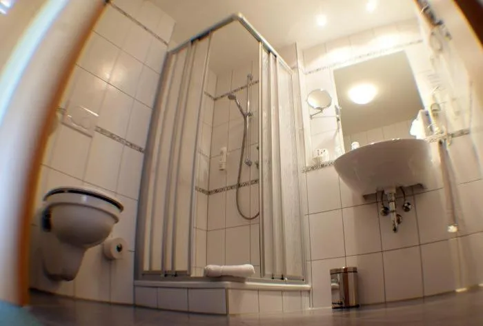 Shower in Hotel Sternzeit