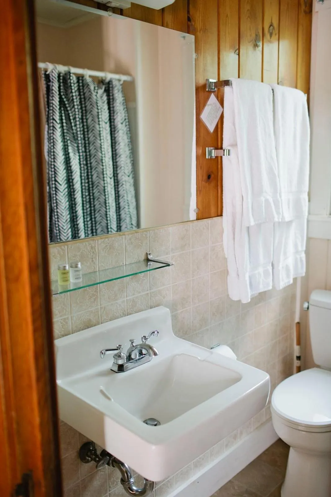 Bathroom in Riverside Point Resort