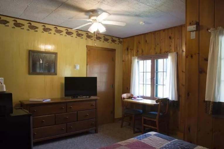 Riverside Point Resort