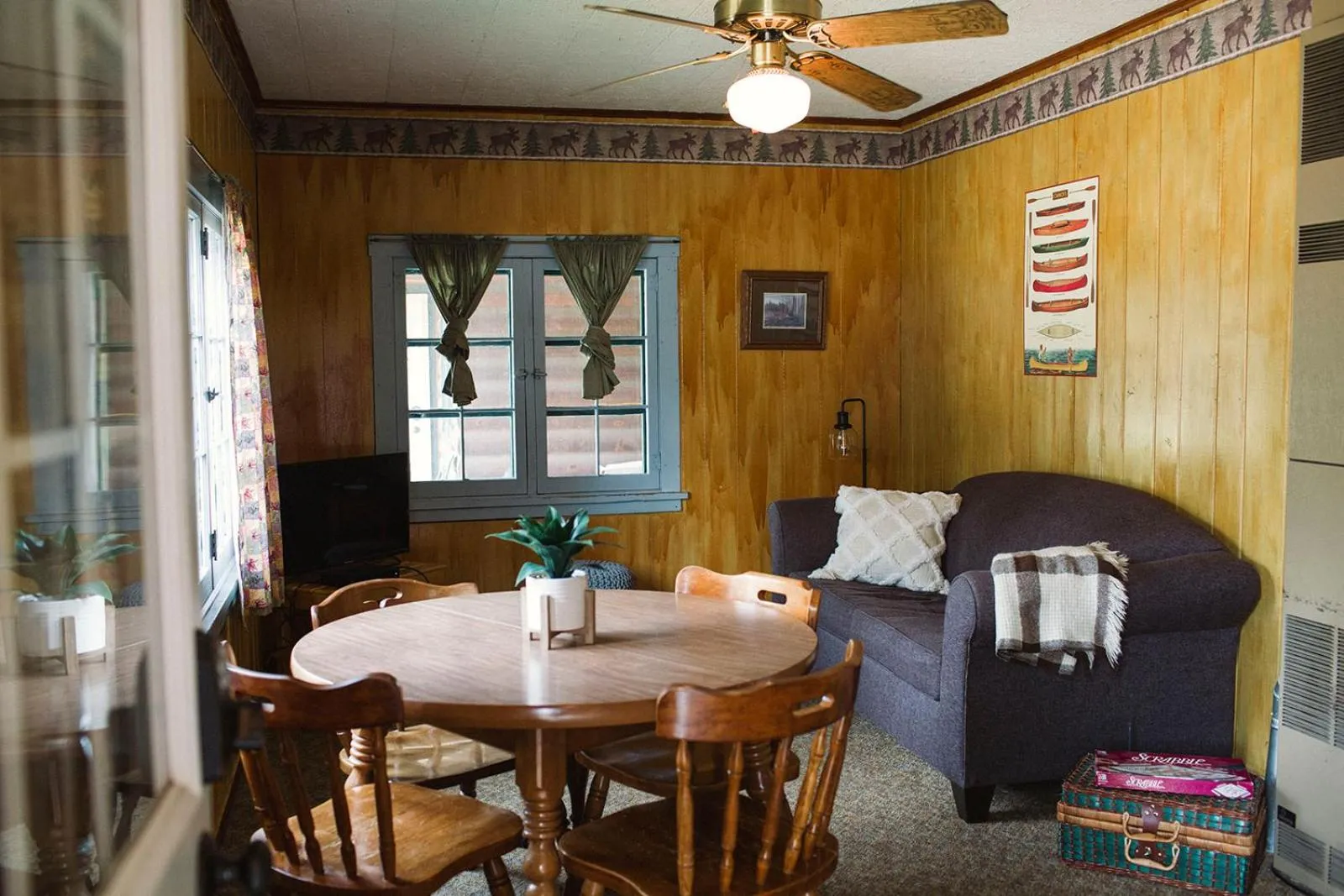 Seating area in Riverside Point Resort