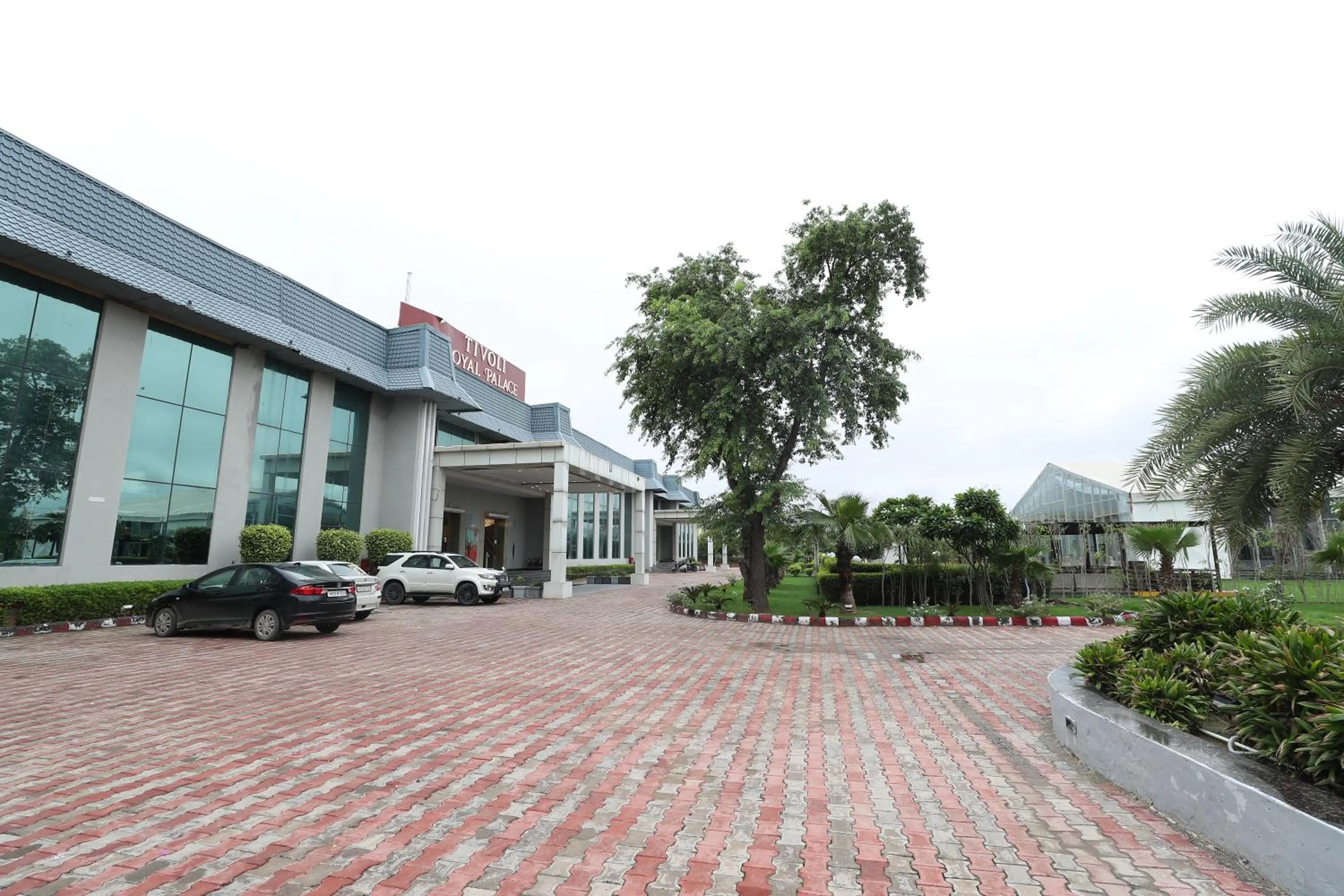 Property building in Tivoli Royal Palace