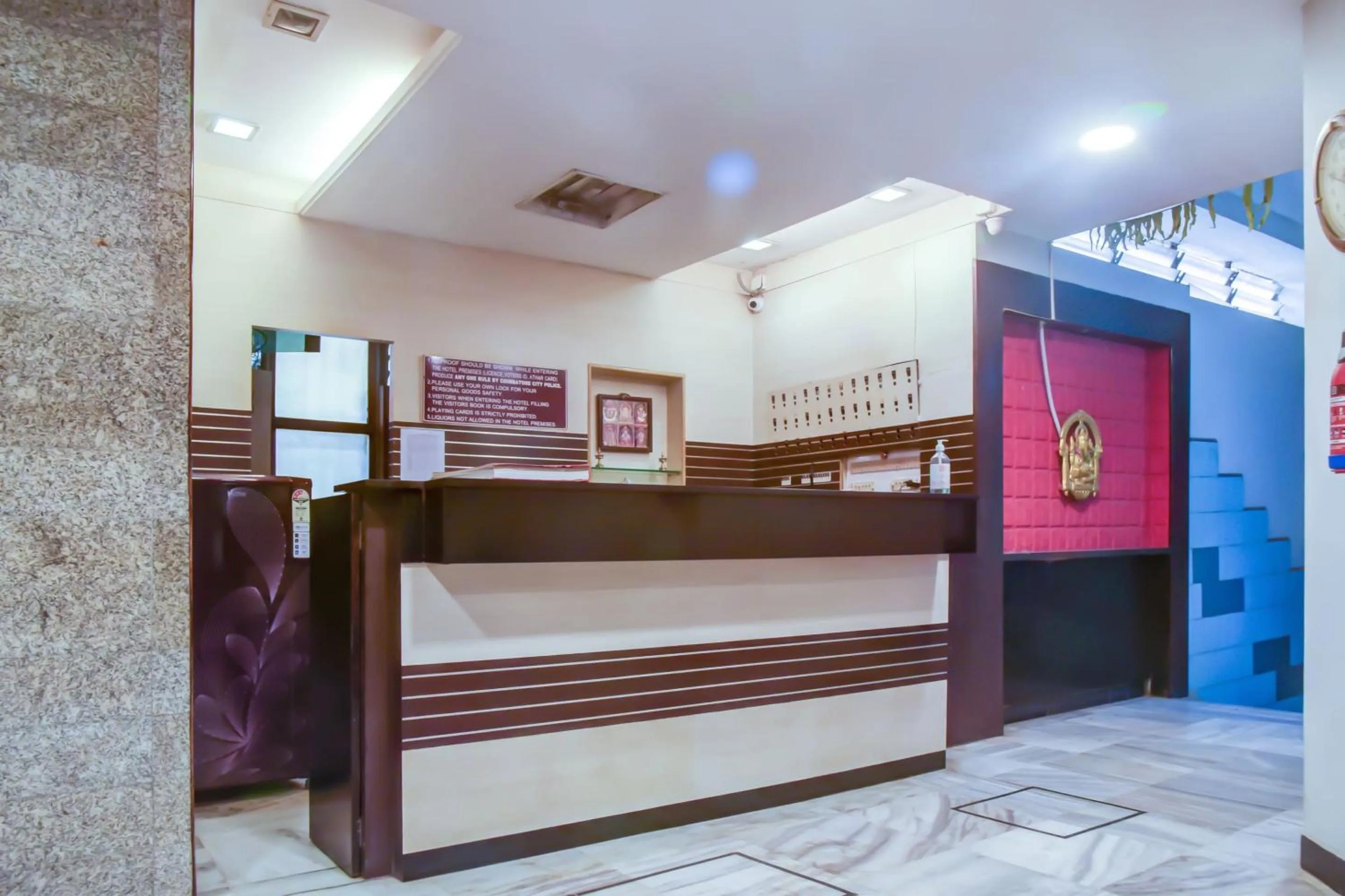 Lobby or reception in Hotel O Kota Lodge