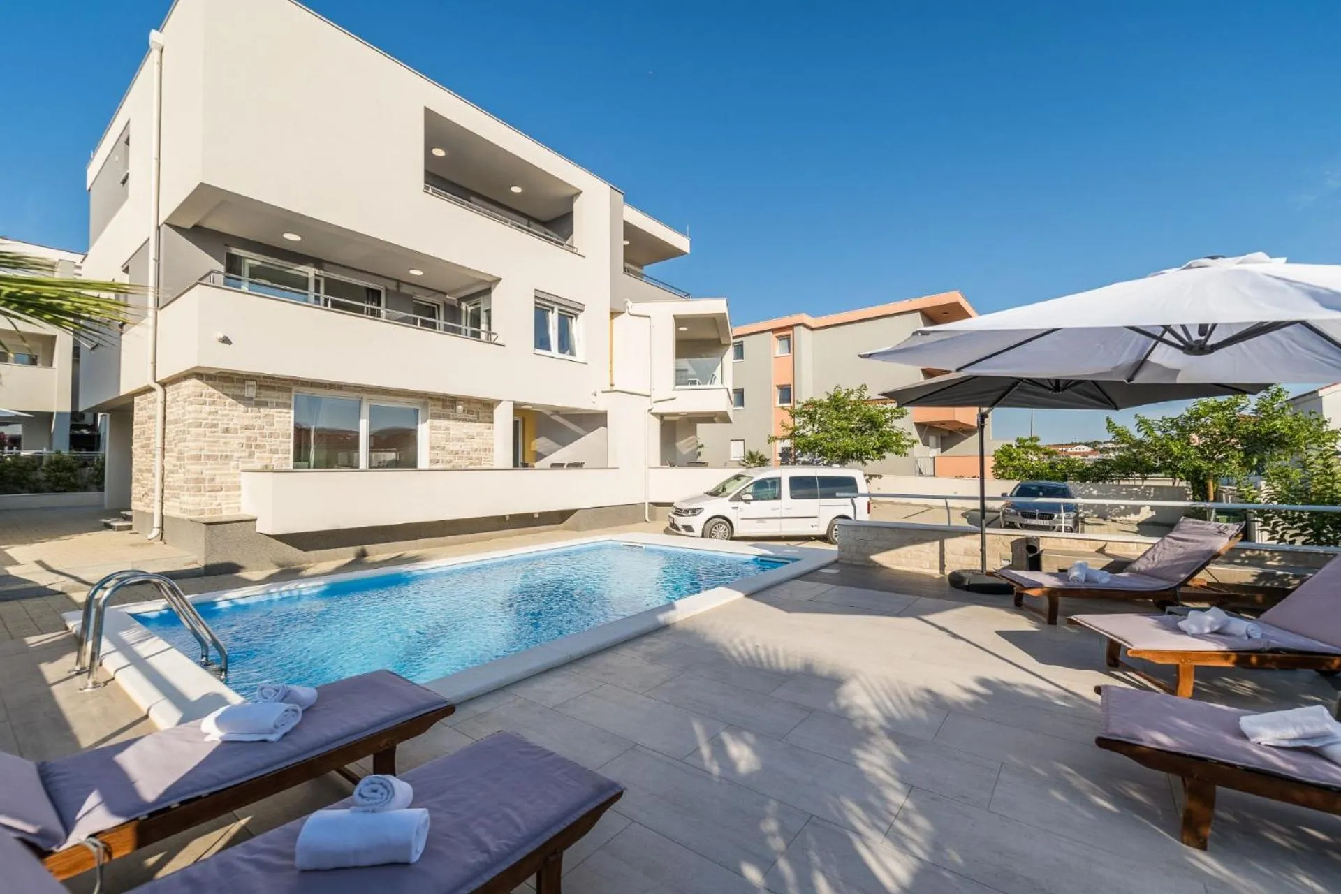 Property building in Apartments & Rooms Danivan Pool Villas B