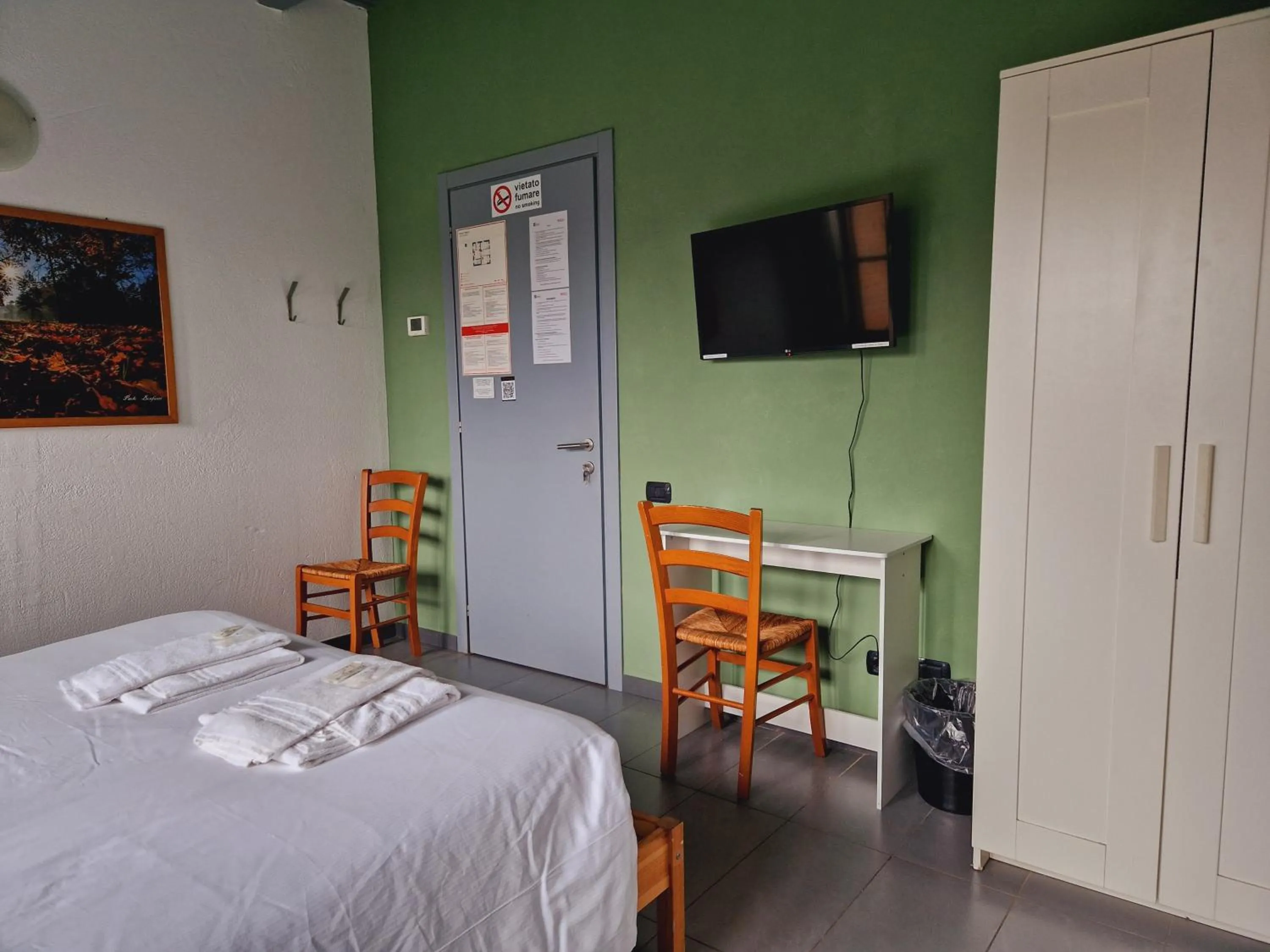 Bed in B&B e Ostello, Parco di Monza, CASCINA COSTA ALTA