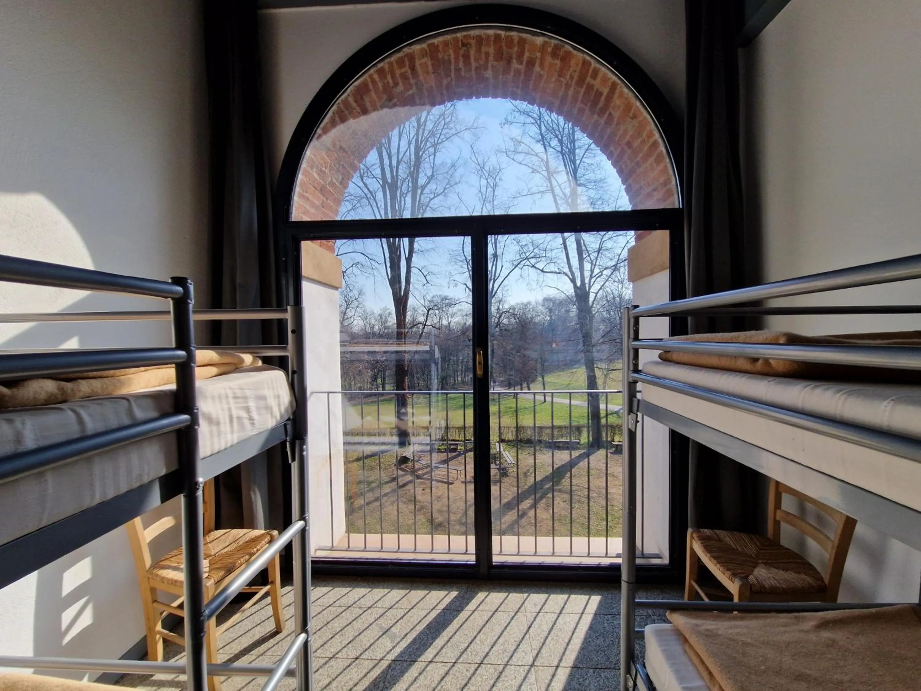 Bed in B&B e Ostello, Parco di Monza, CASCINA COSTA ALTA