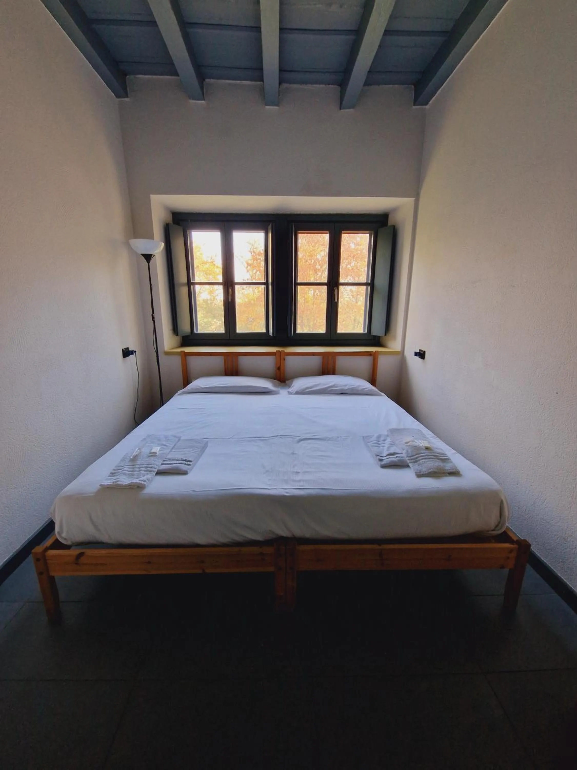 Bed in B&B e Ostello, Parco di Monza, CASCINA COSTA ALTA