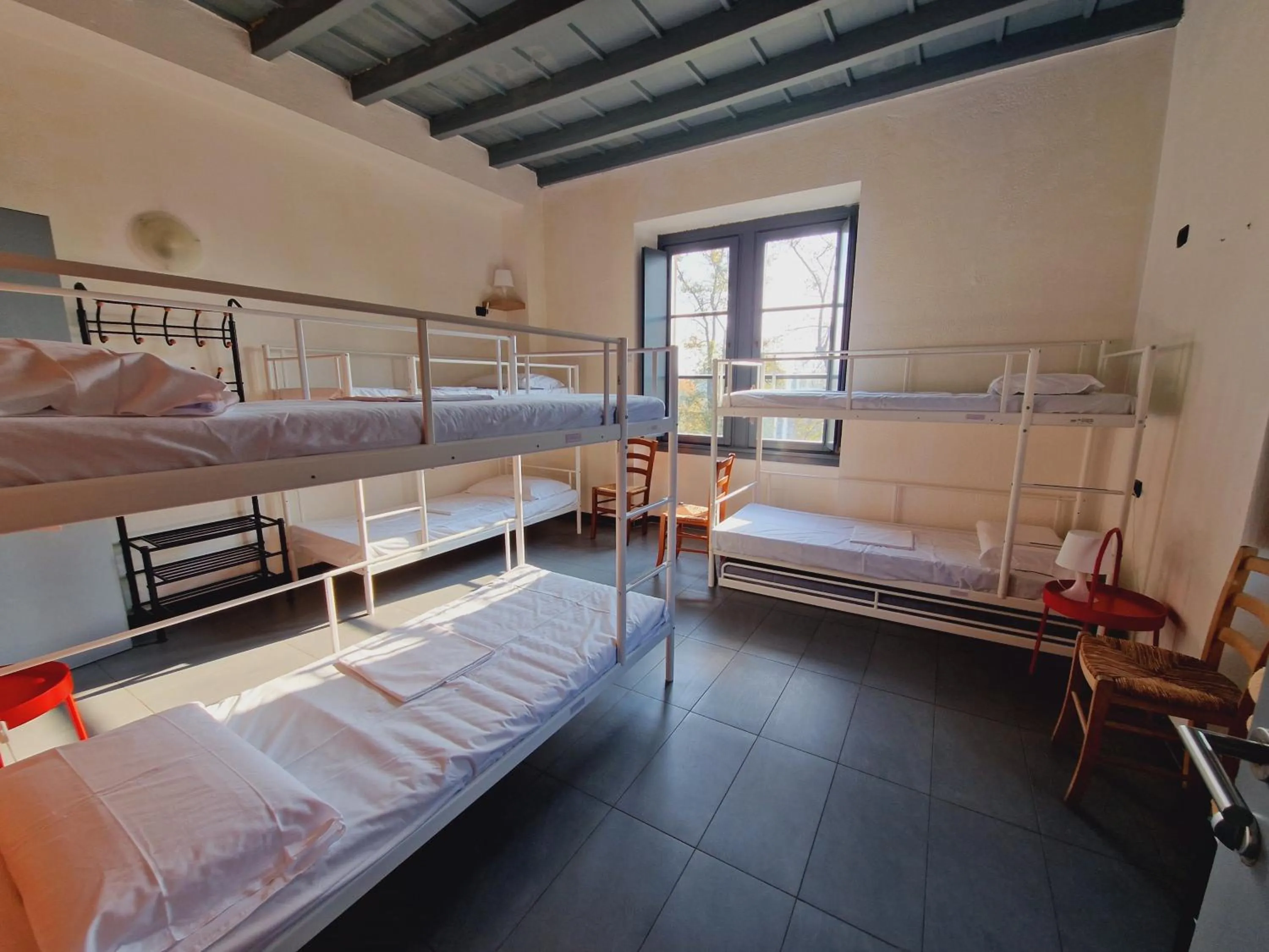 Bed in B&B e Ostello, Parco di Monza, CASCINA COSTA ALTA