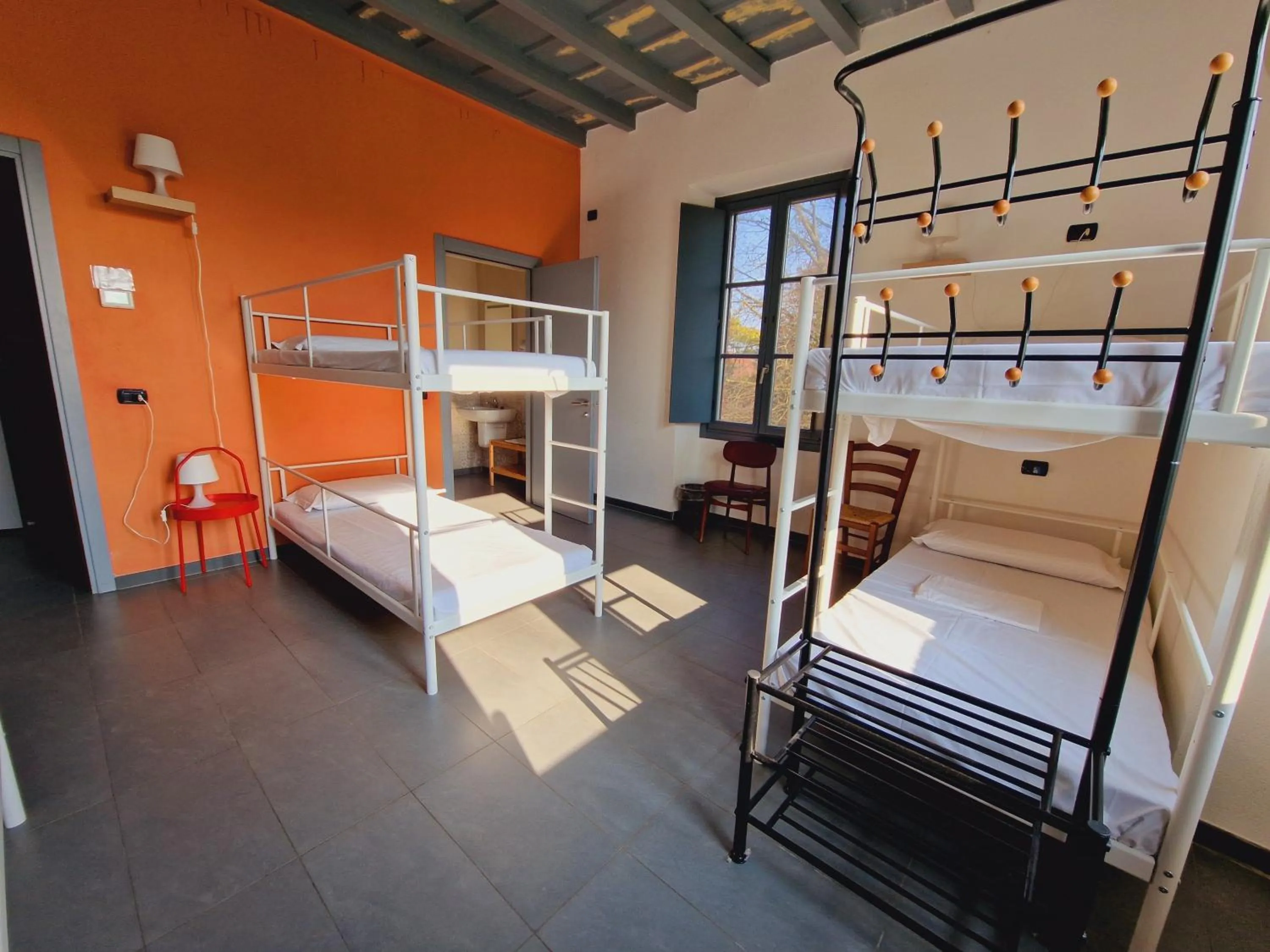 Bed in B&B e Ostello, Parco di Monza, CASCINA COSTA ALTA