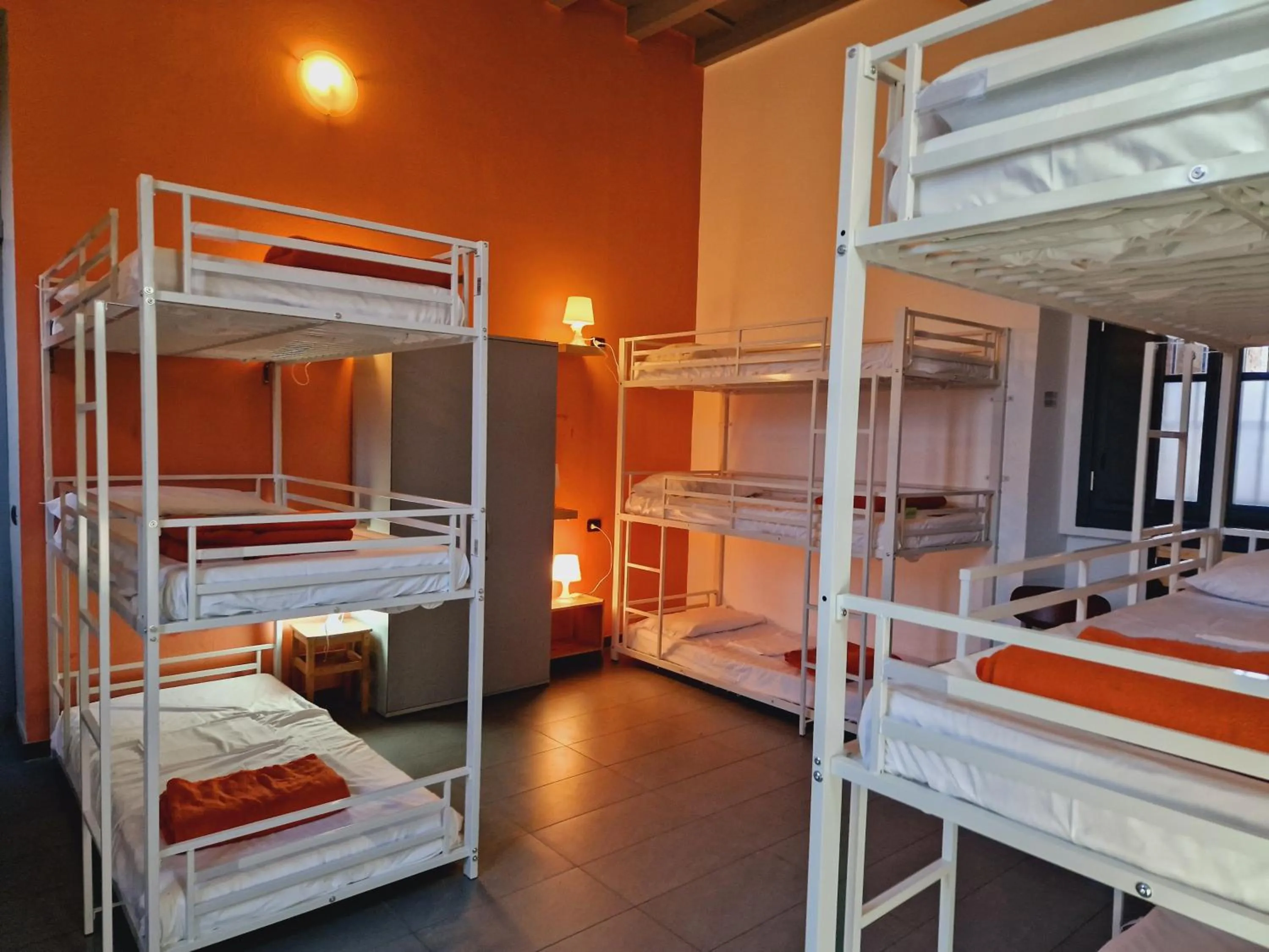 Bed in B&B e Ostello, Parco di Monza, CASCINA COSTA ALTA