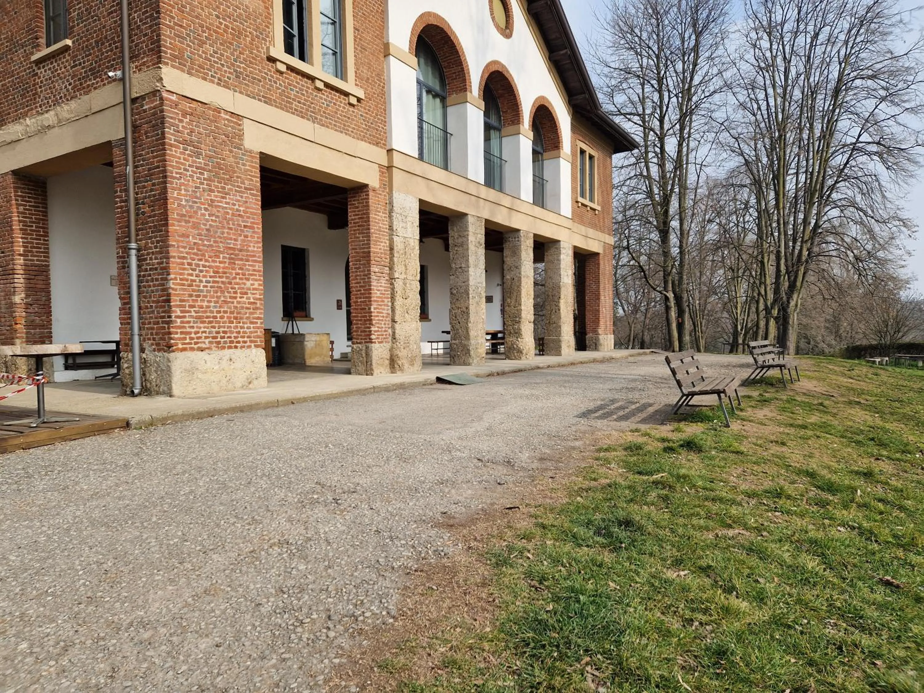 B&B e Ostello, Parco di Monza, CASCINA COSTA ALTA