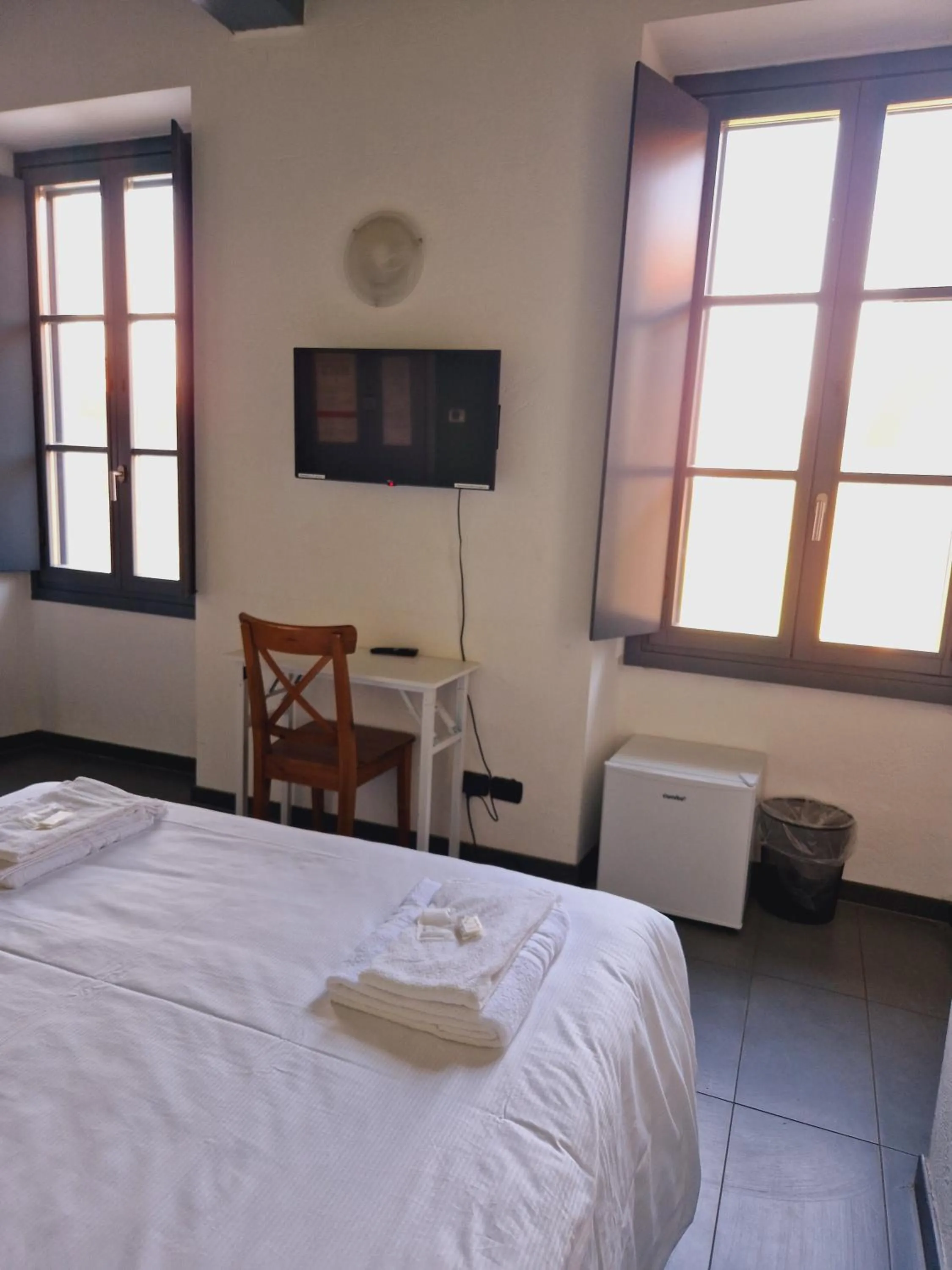 Bed in B&B e Ostello, Parco di Monza, CASCINA COSTA ALTA