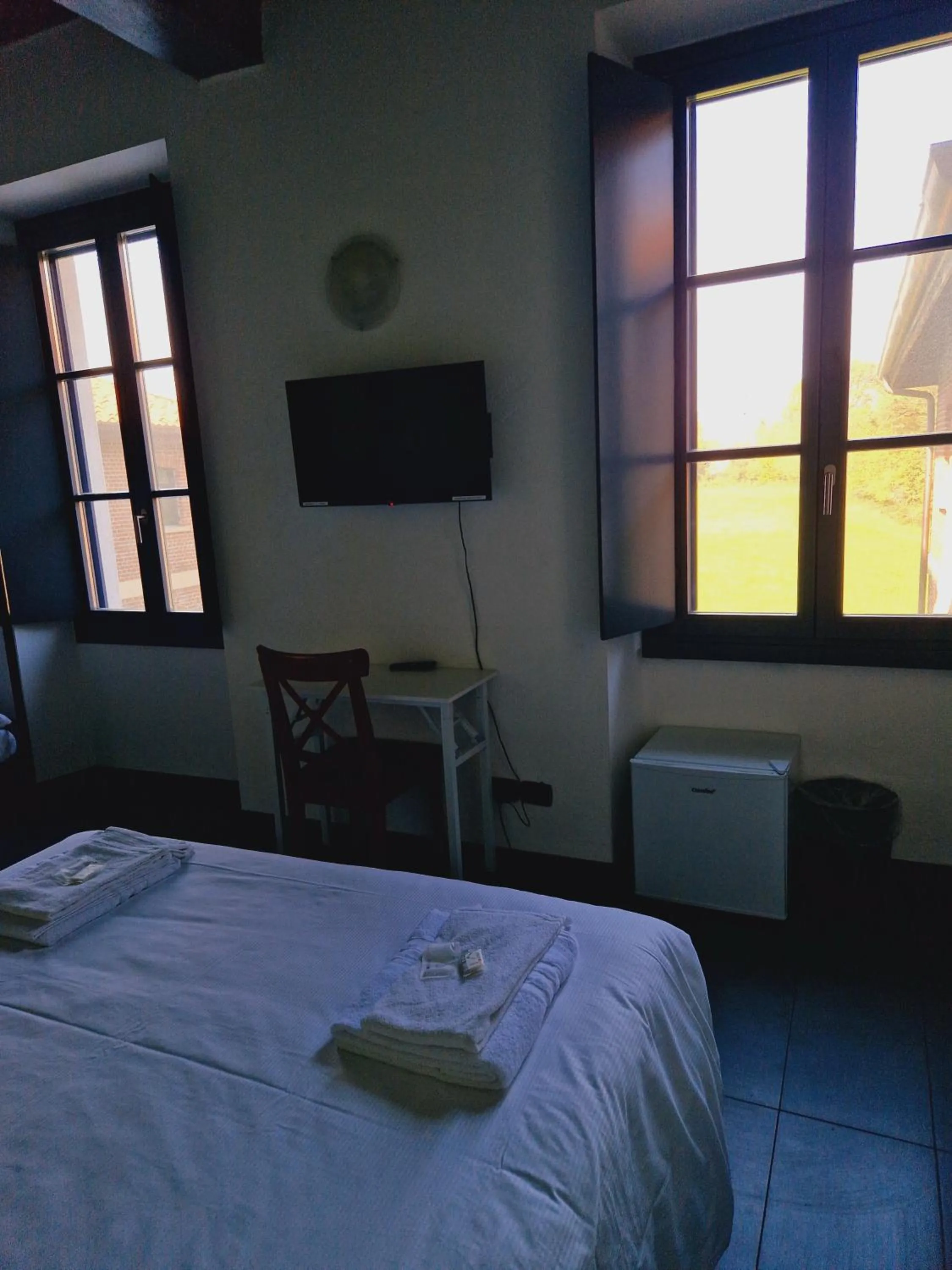 Bed in B&B e Ostello, Parco di Monza, CASCINA COSTA ALTA