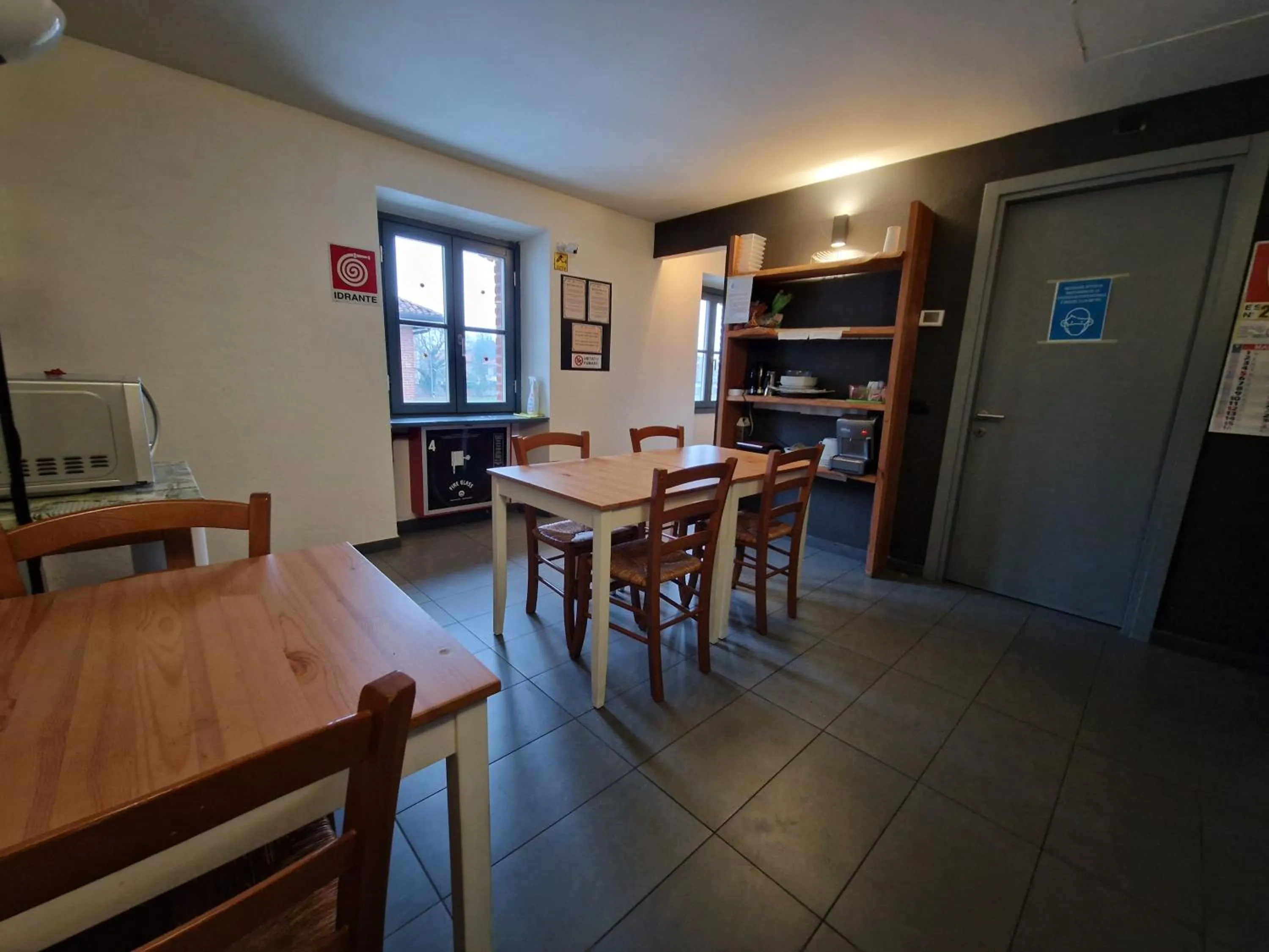 kitchen in B&B e Ostello, Parco di Monza, CASCINA COSTA ALTA
