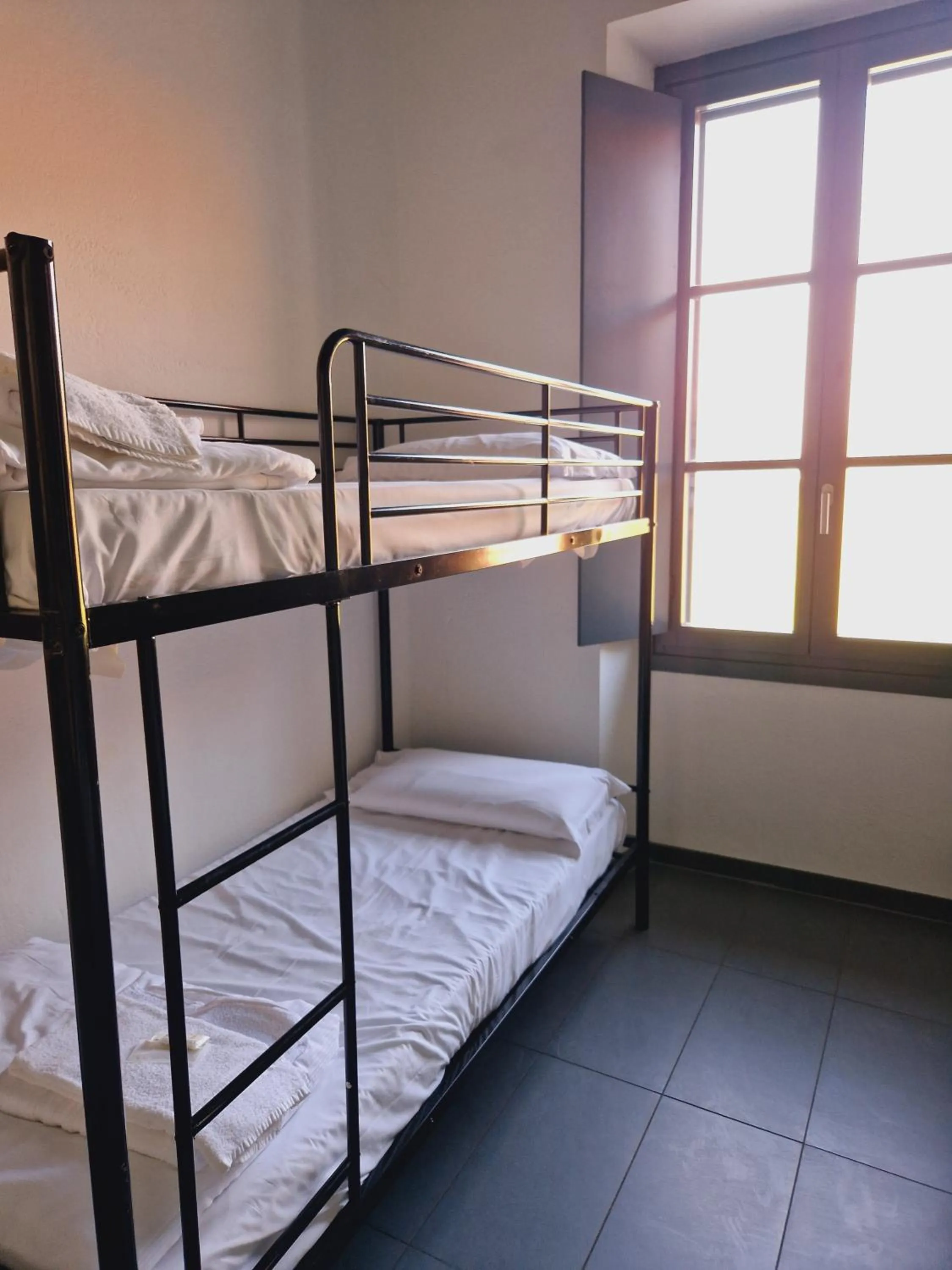 Bed in B&B e Ostello, Parco di Monza, CASCINA COSTA ALTA