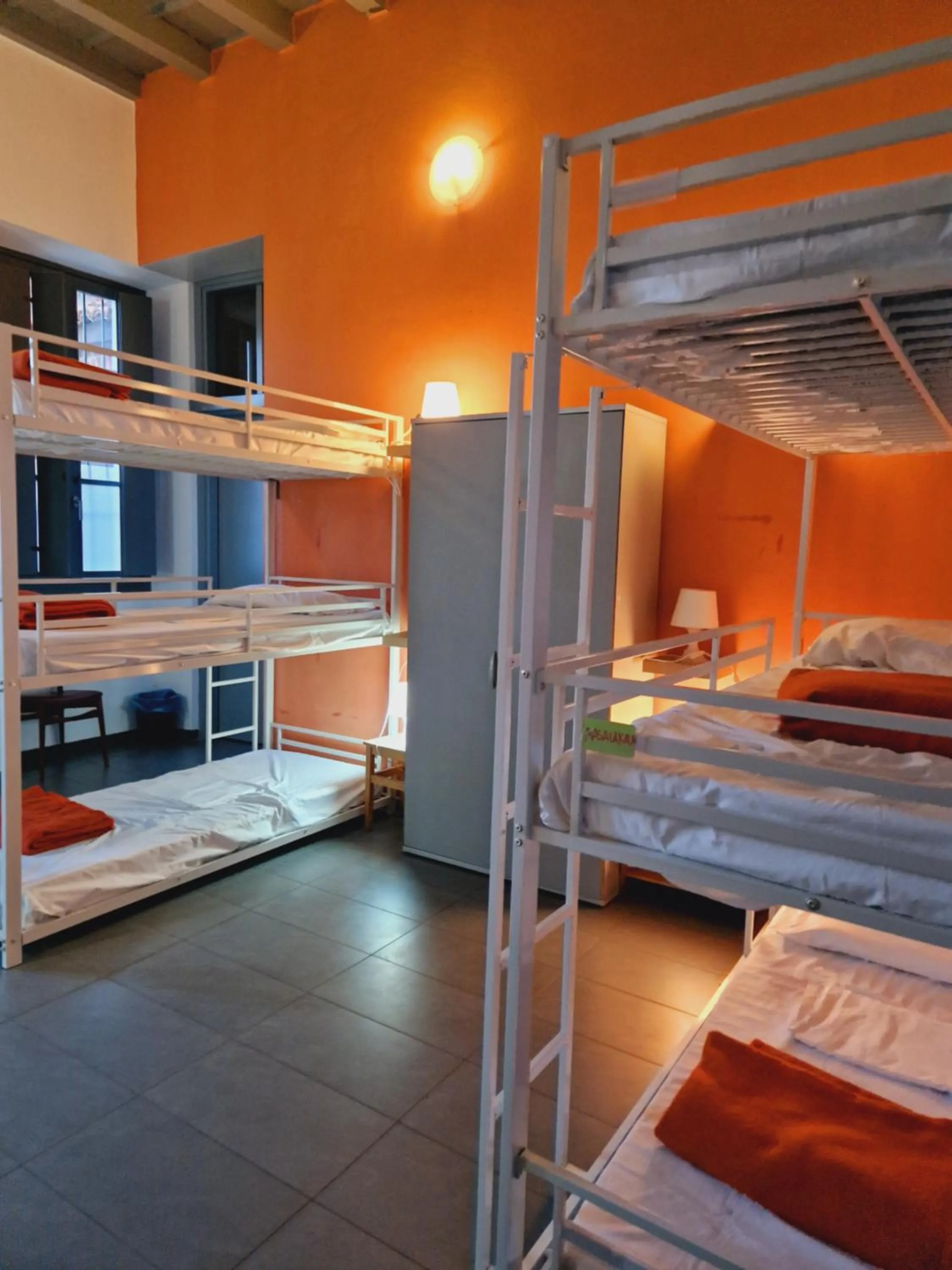 Bed in B&B e Ostello, Parco di Monza, CASCINA COSTA ALTA