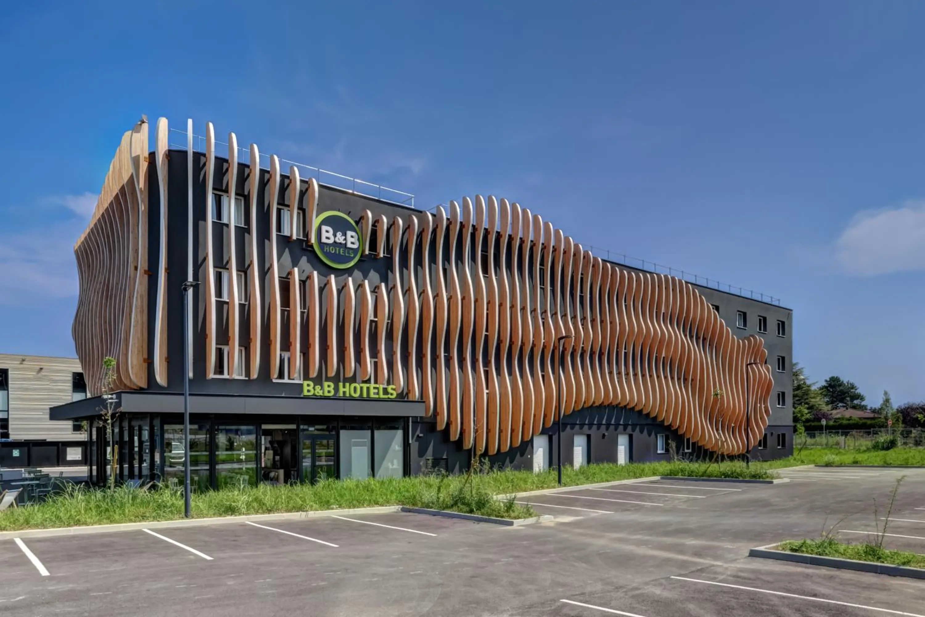 Property building in B&B HOTEL Evian Publier