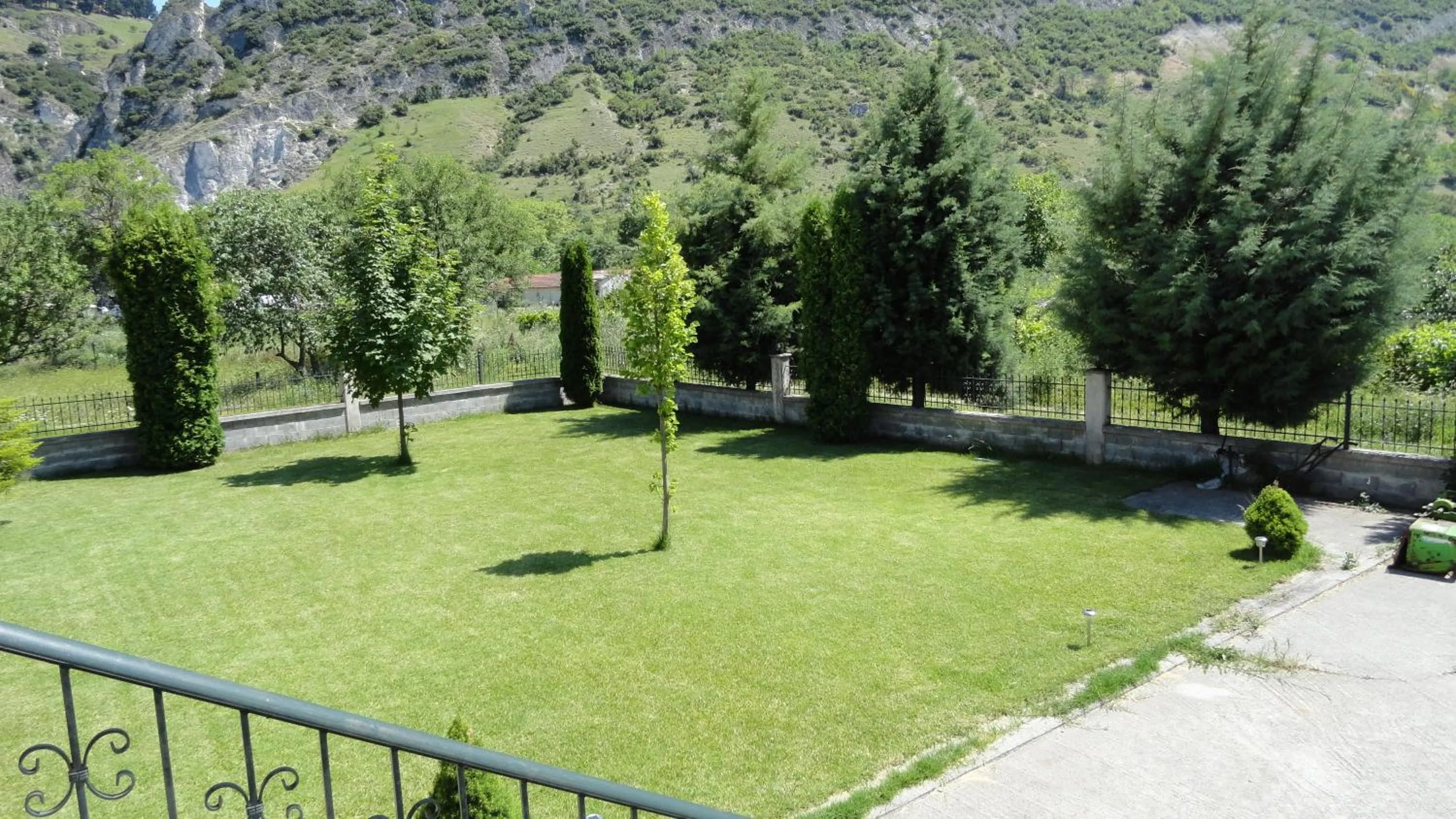 Garden in Hotel Kastro