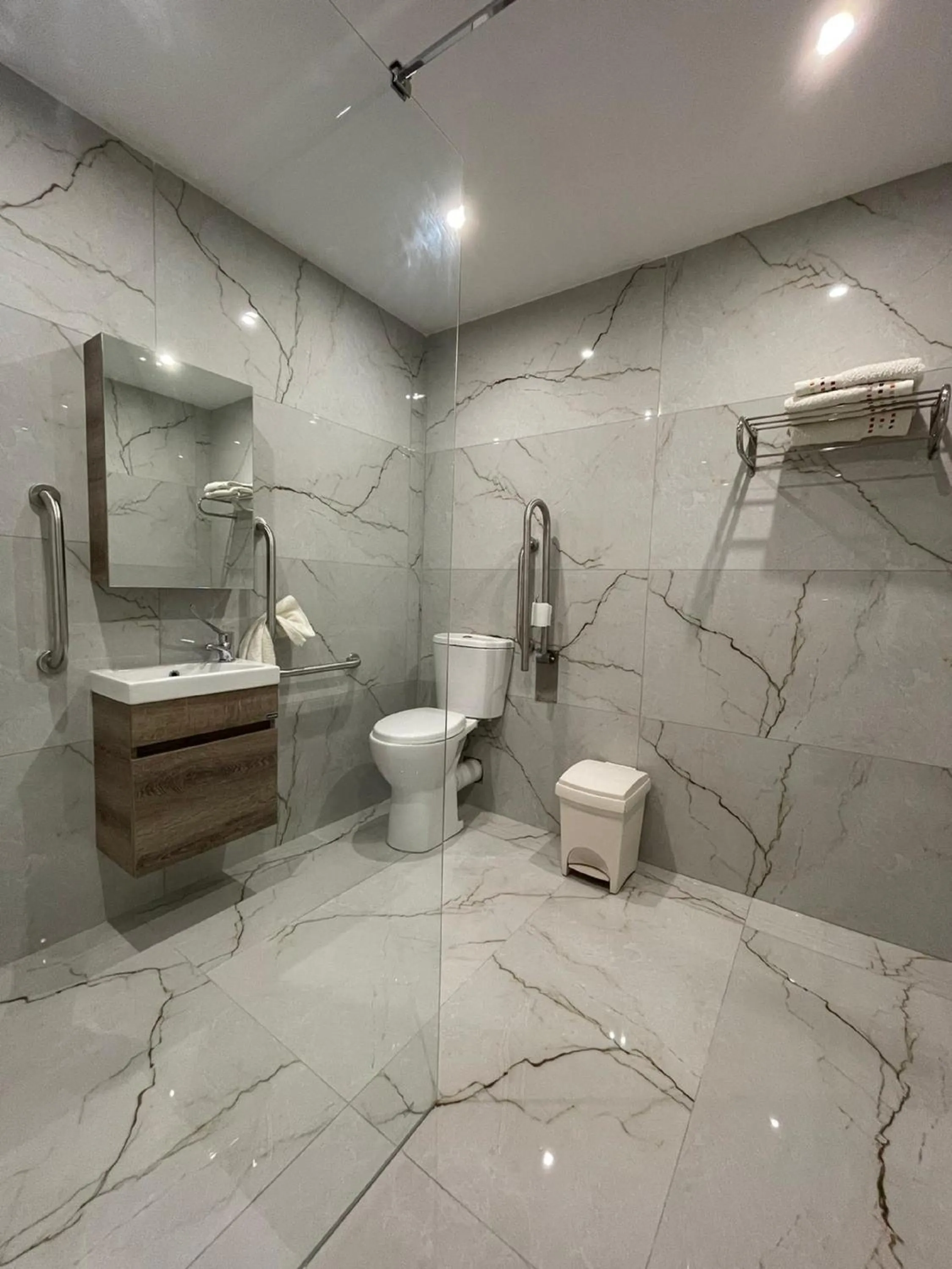 Bathroom in La Reggia Seaview Guesthouse