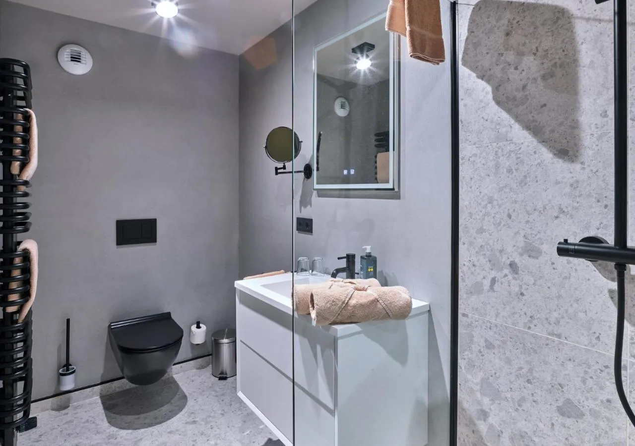 Shower in Hotel-Hofbräu am Stadtring