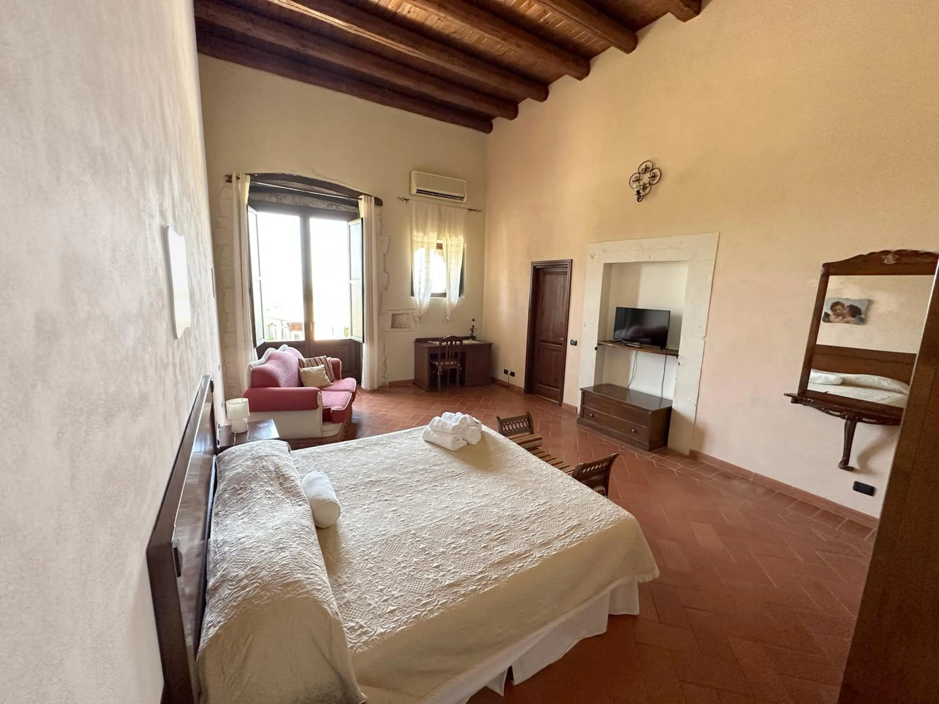 Bed in Hotel Lady Lusya