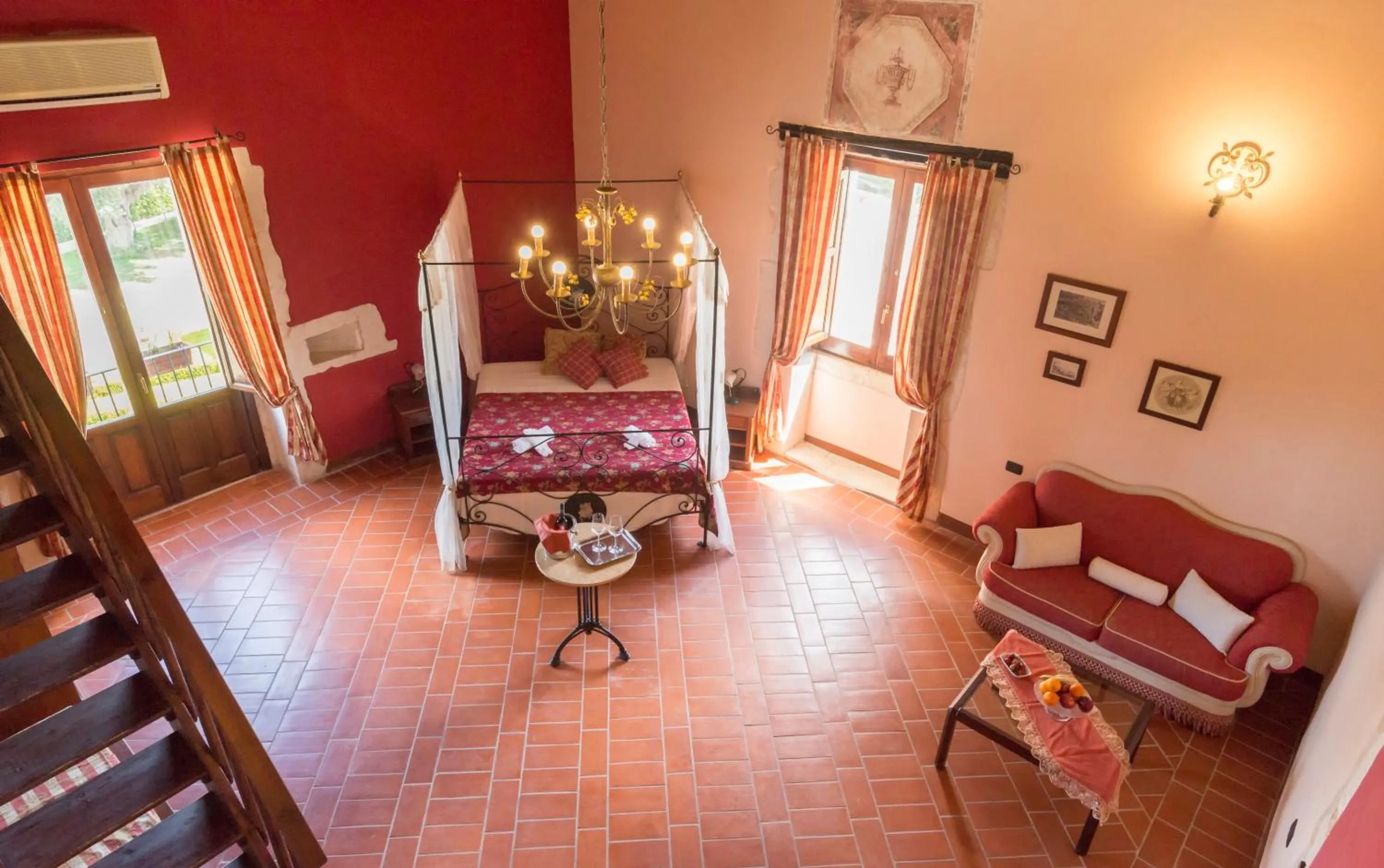 Bedroom, Bed in Hotel Lady Lusya