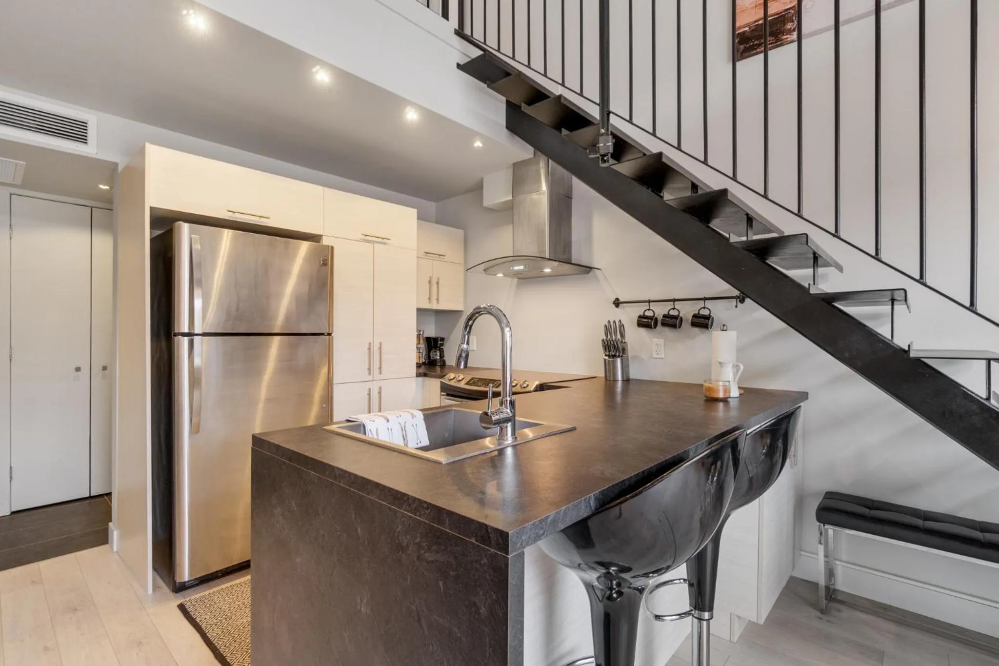 Kitchen or kitchenette in INITIAL - ÉVASION NATURE - Mont-Sainte-Anne