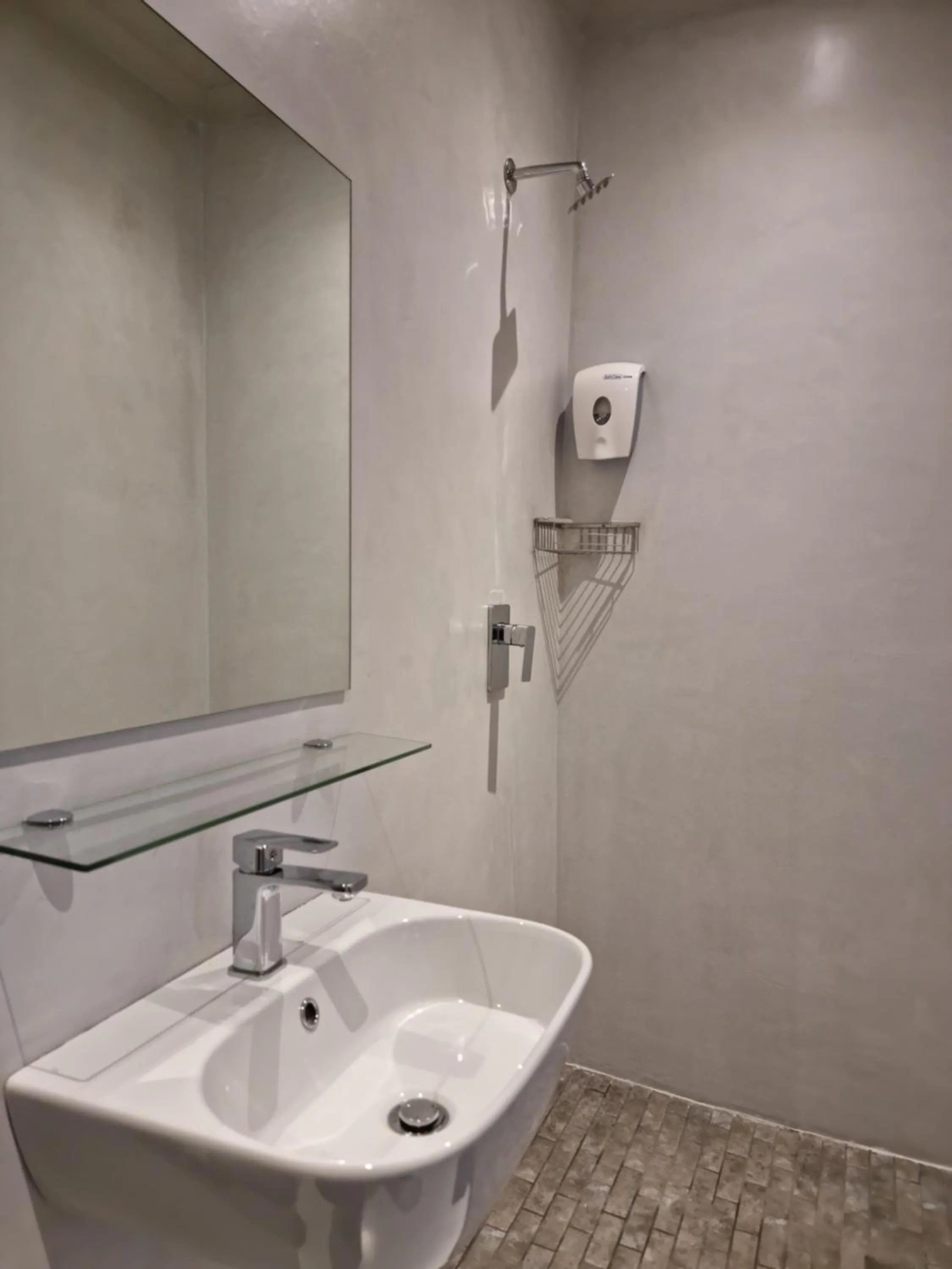 Bathroom in Balmoral Lodge