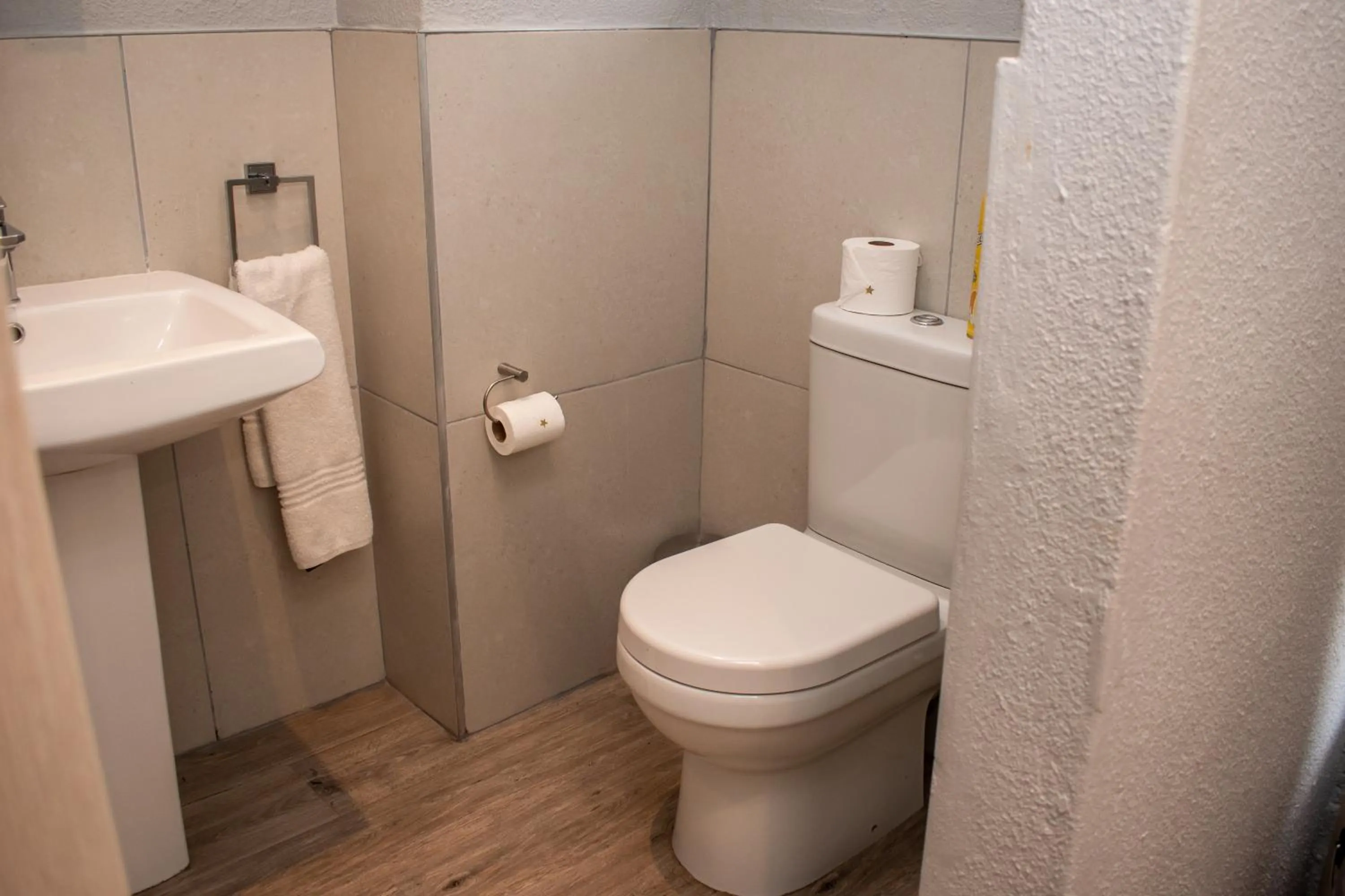 Bathroom in Balmoral Lodge