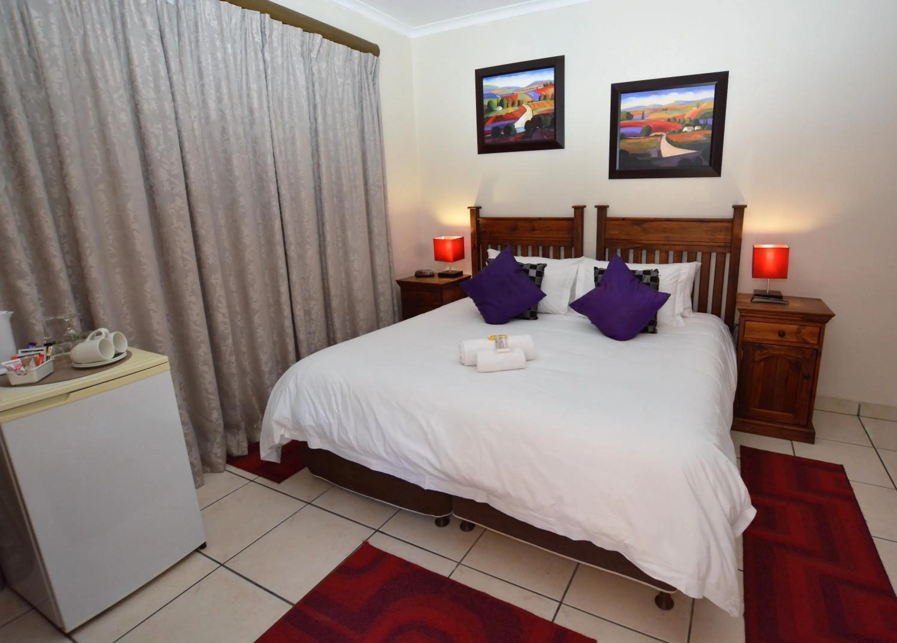 Coffee/tea facilities, Bed in Balmoral Lodge