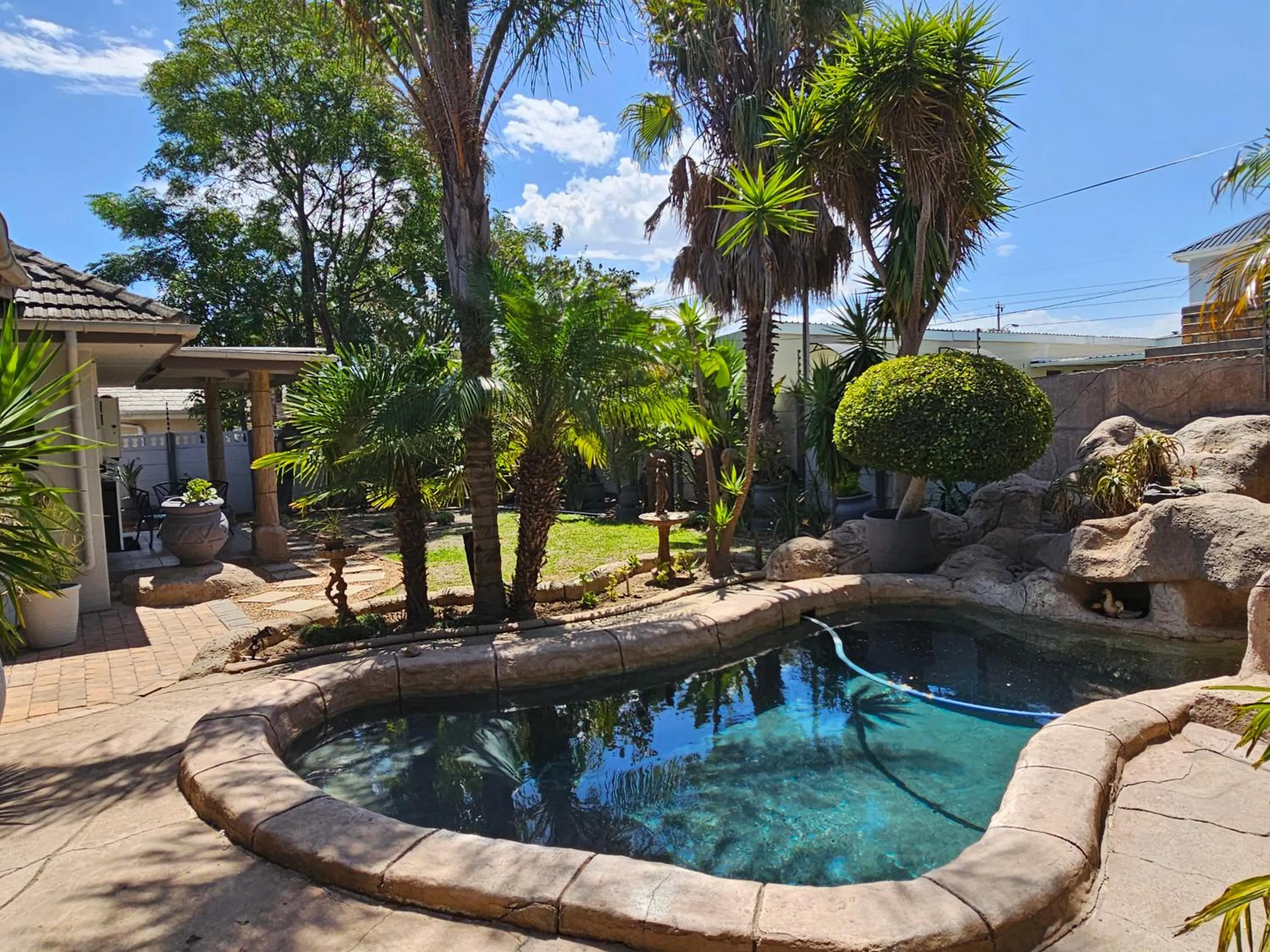 Garden view in Balmoral Lodge