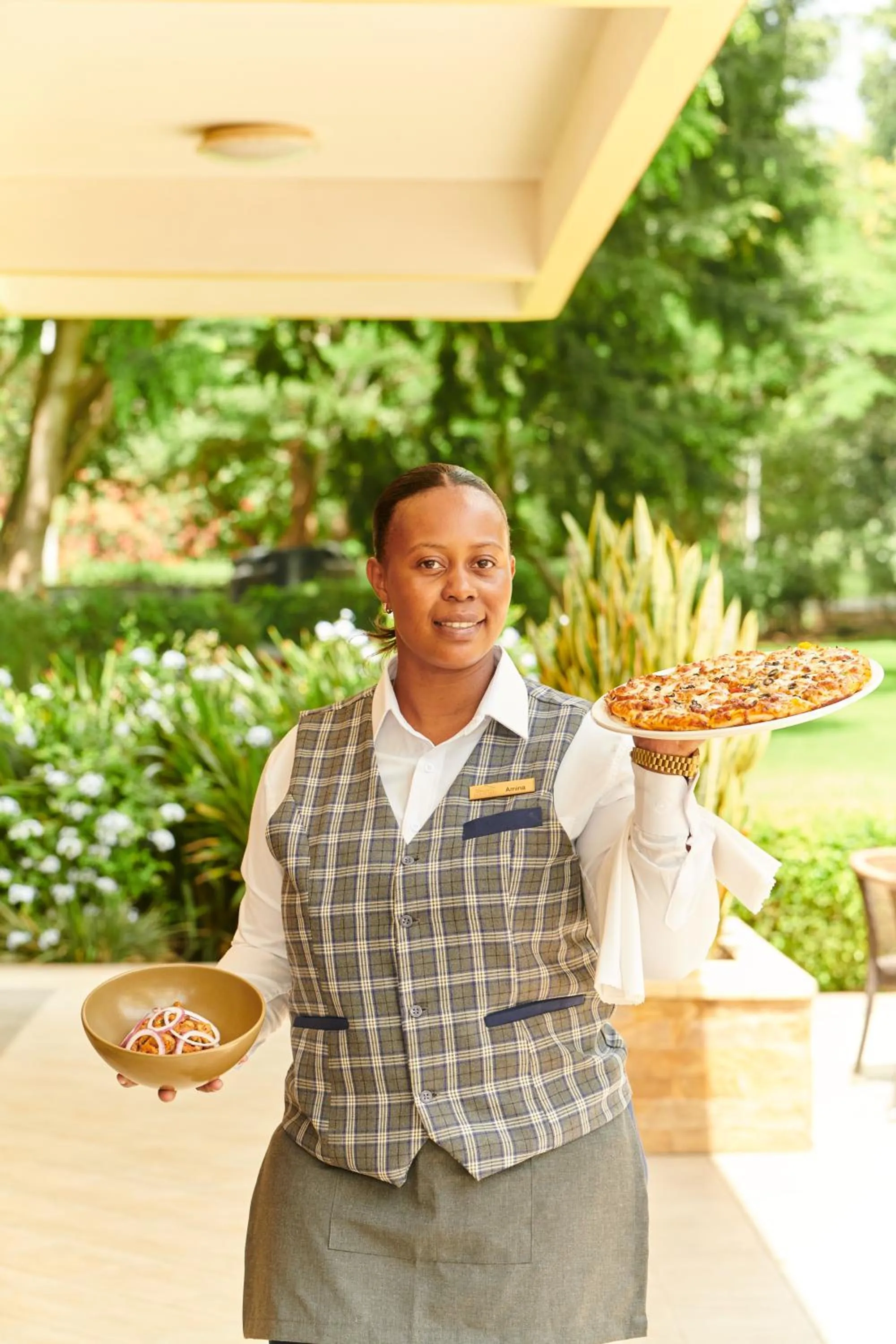 Restaurant/places to eat in Mount Meru Hotel
