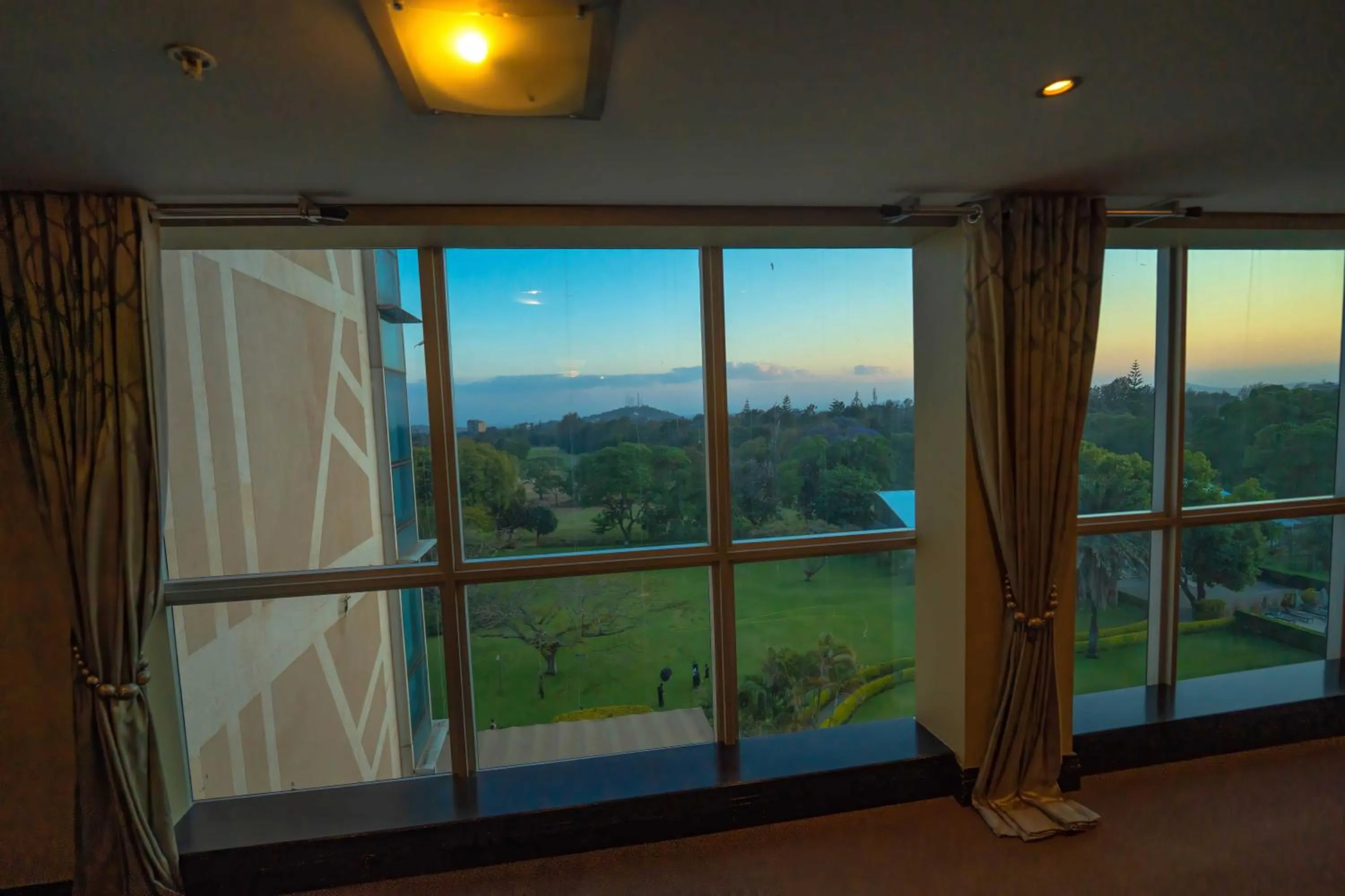 Mount Meru Hotel
