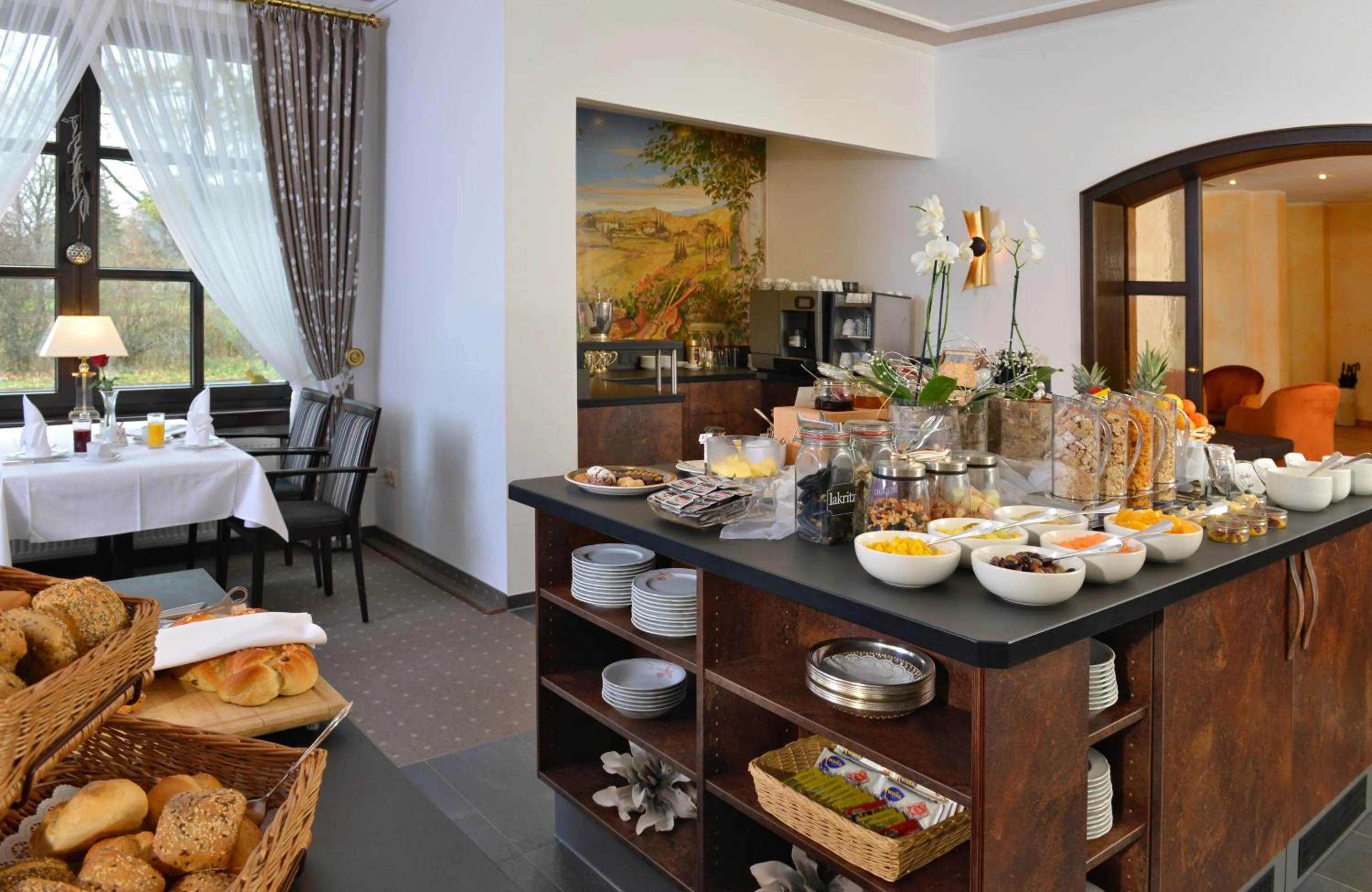 Buffet breakfast in Hotel Spiegel