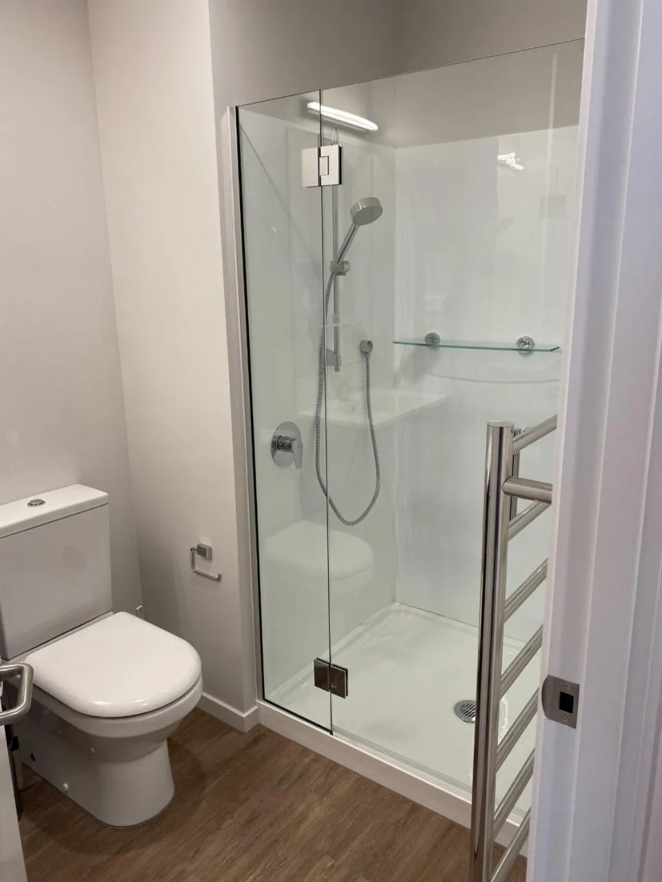 Toilet in Wyndham Garden Christchurch Kilmore Street