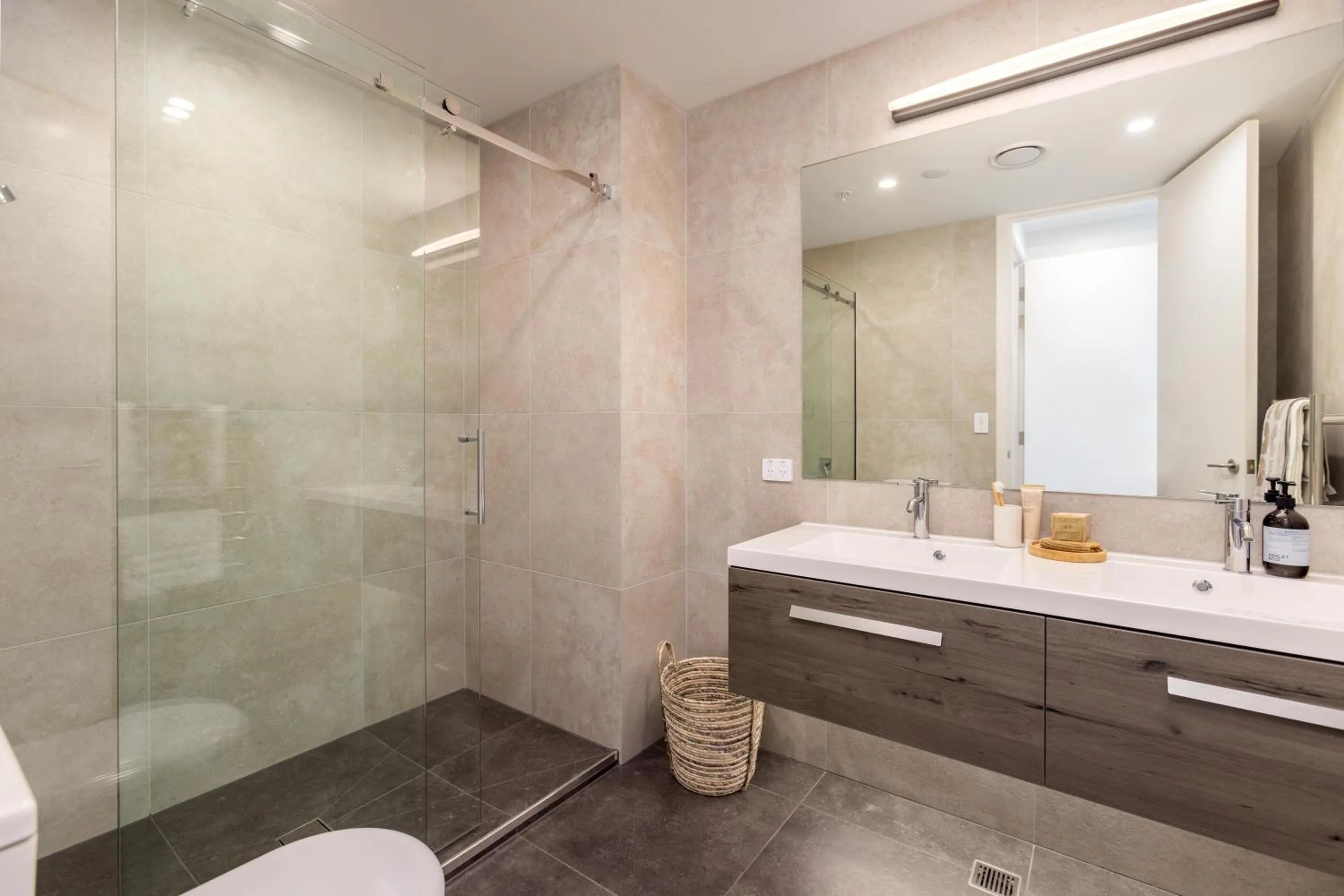 Bathroom in Wyndham Garden Christchurch Kilmore Street